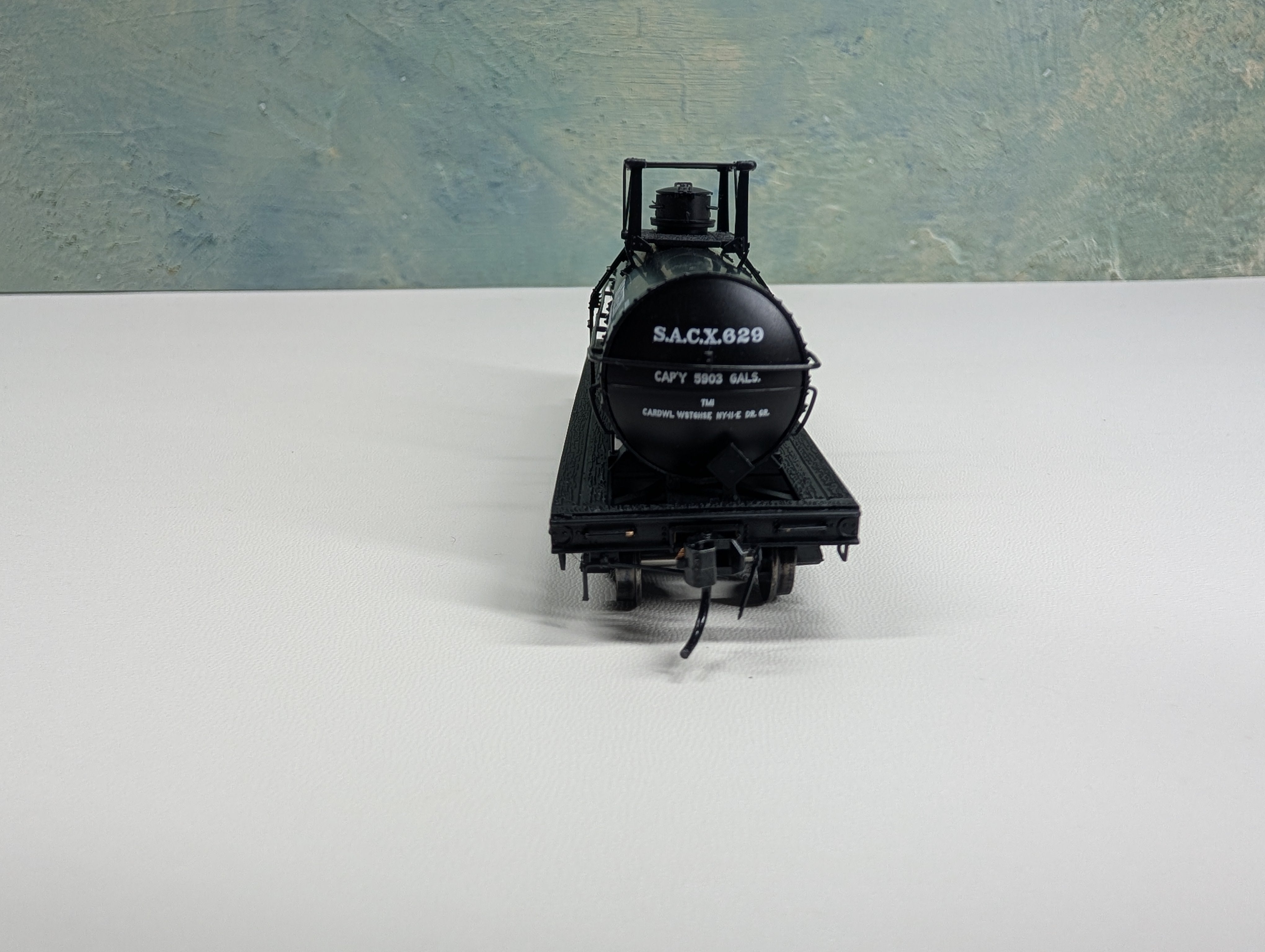 USED Broadway Limited 6176 HO Scale 6000 Gallon Chlorine Tank Car Southern Alkali Co. SACX #629