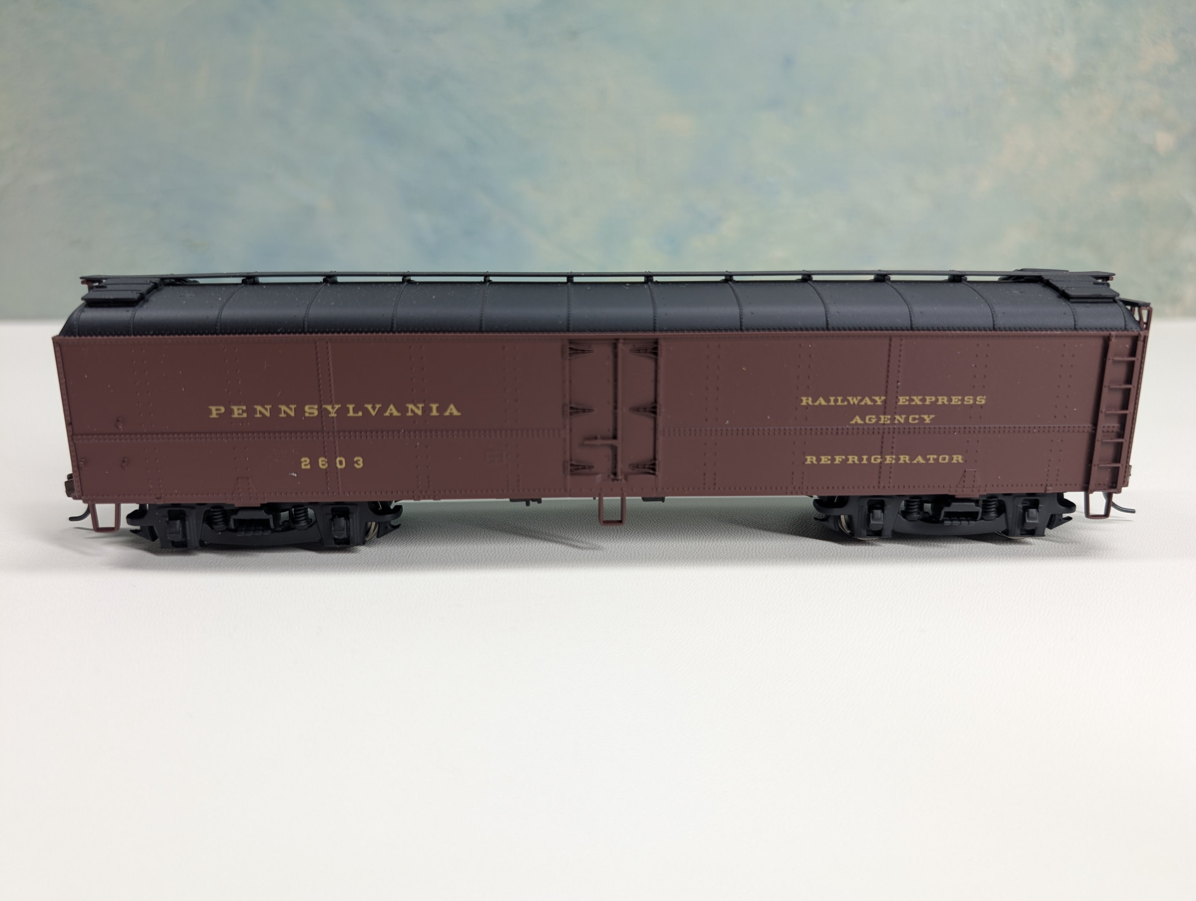 USED Walthers 932-5882 HO Scale R50B Express Reefer Post War Scheme Pennsylvania Railway Express Agency #2603
