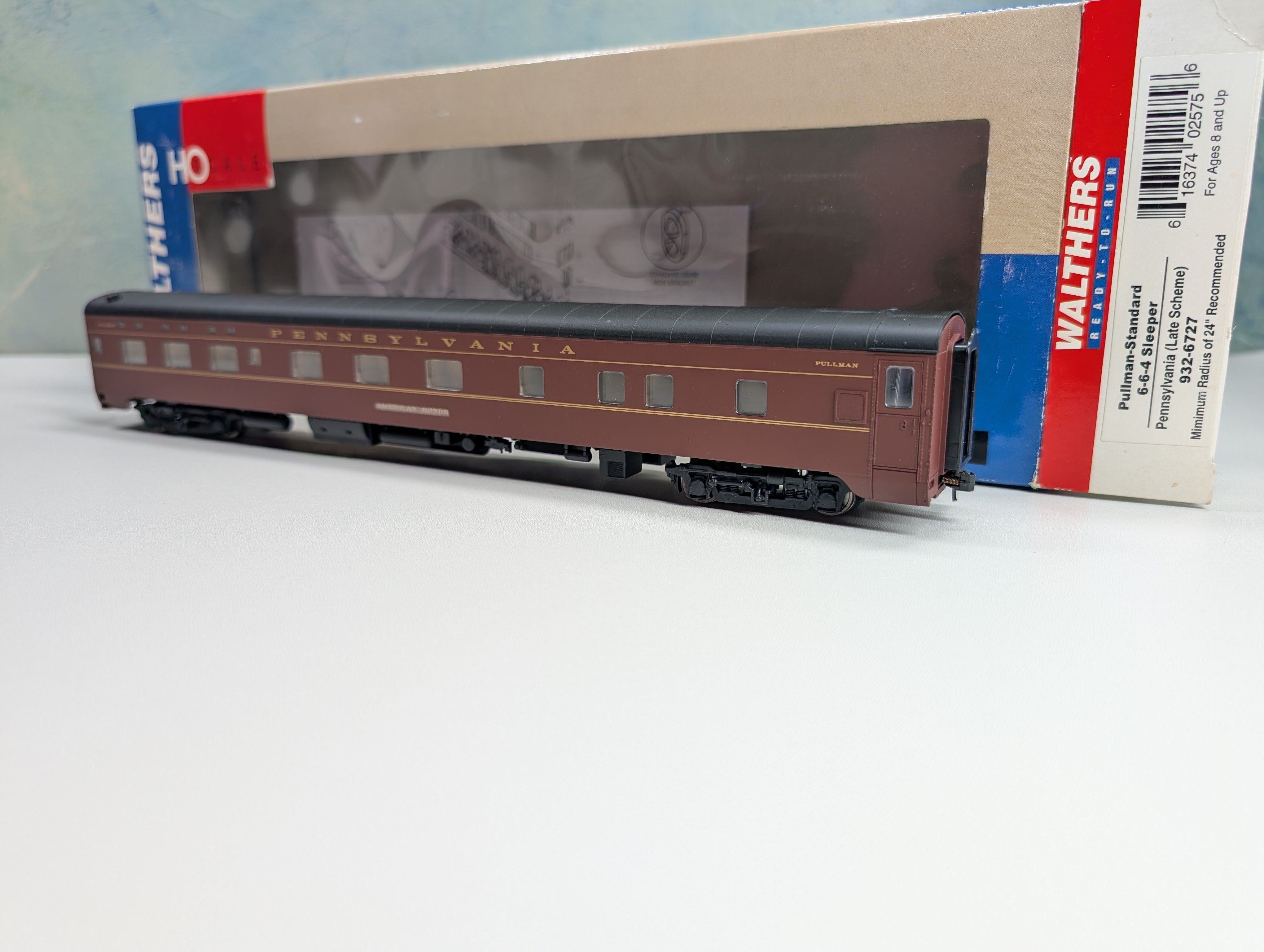 USED Walthers 932-6727 HO Scale Pullman-Standard 6-6-4 Sleeper Passenger Car Pennsylvania American Honor