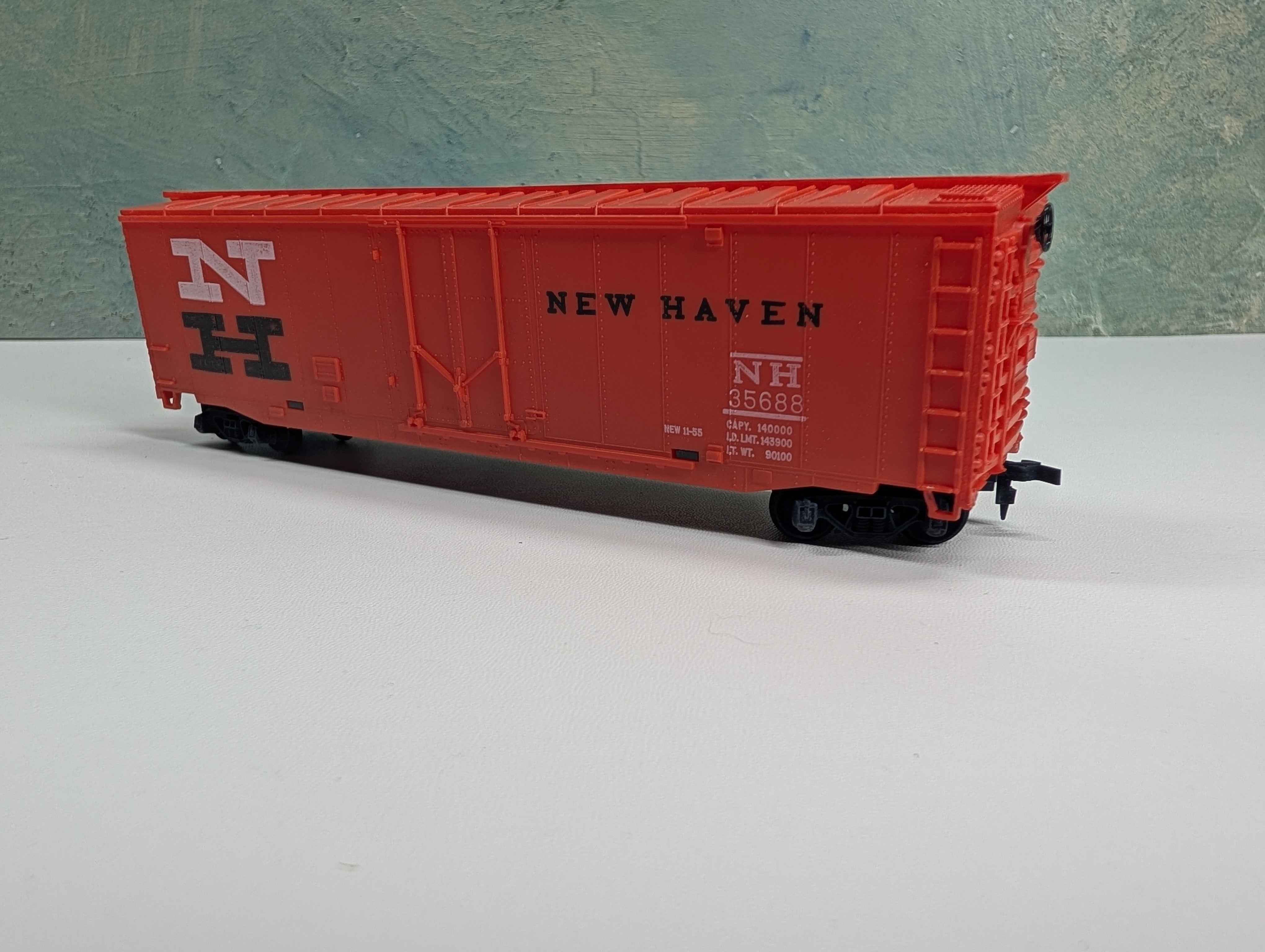 USED Tyco HO Scale 50' Box Car New Haven NH #35688
