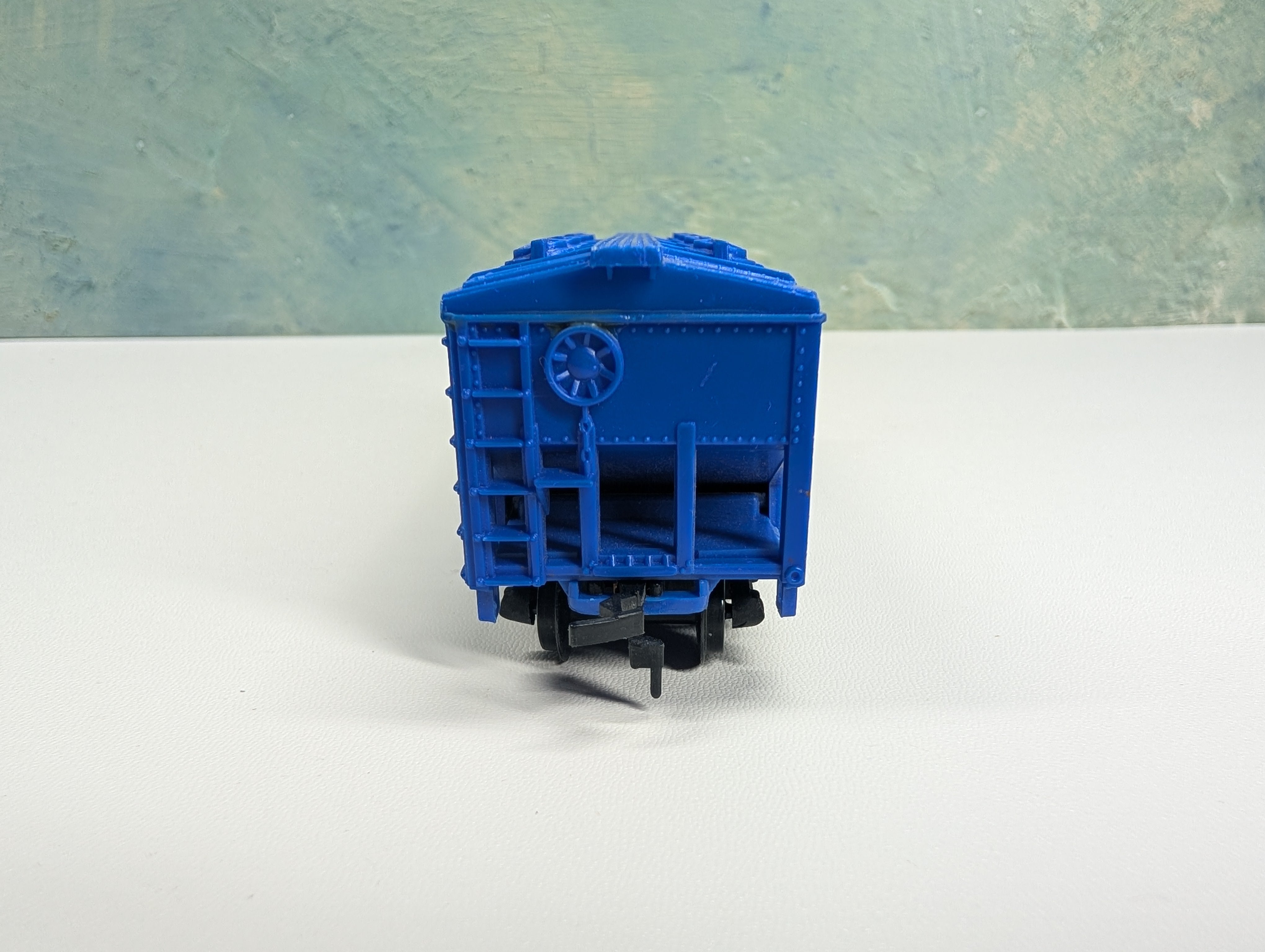 USED Marx HO Scale Covered Hopper, Rare Blue Lehigh Portland Cement LPCX #109