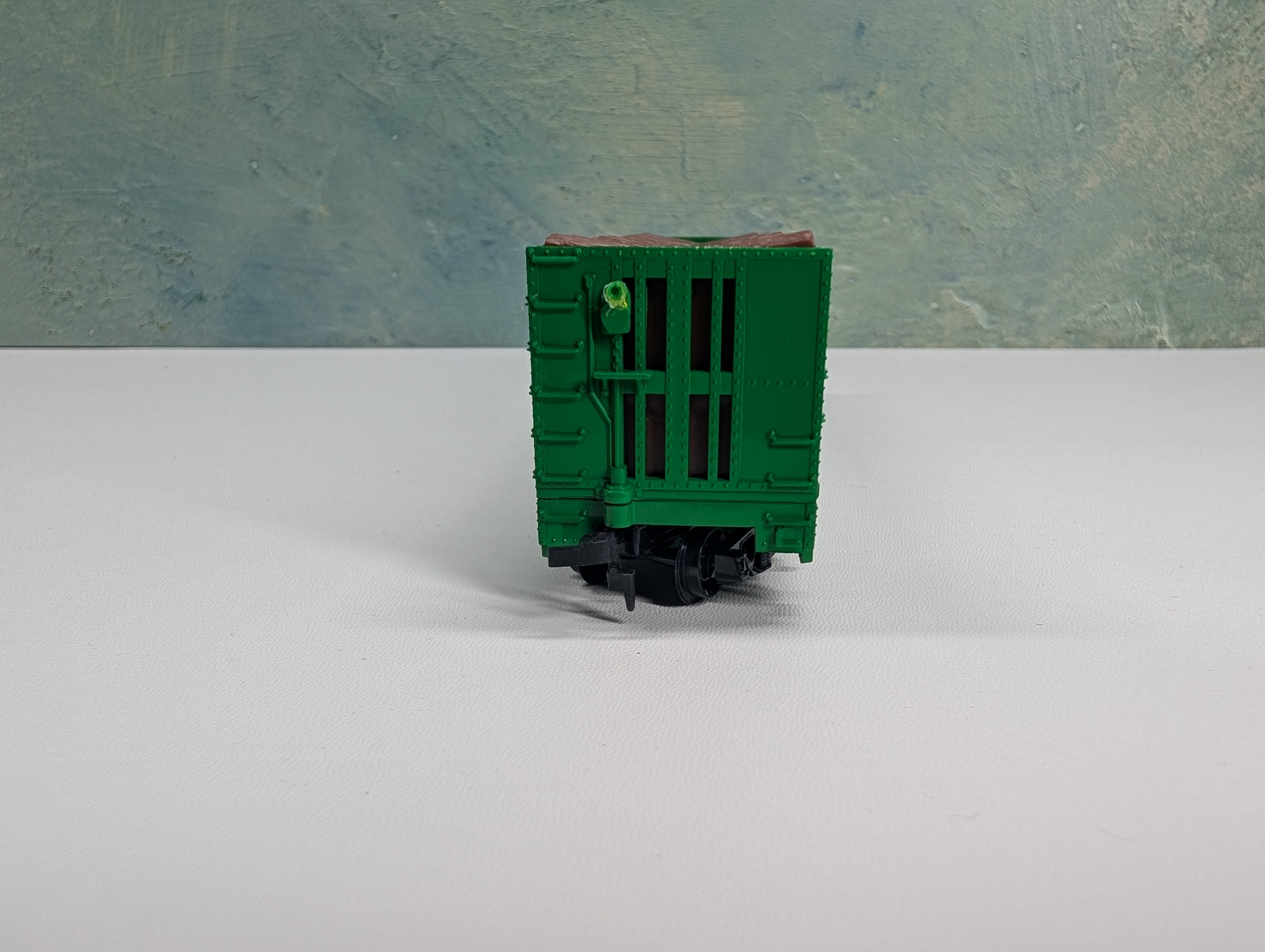 USED Tyco HO Scale Bulkhead Flat Car Great Northern