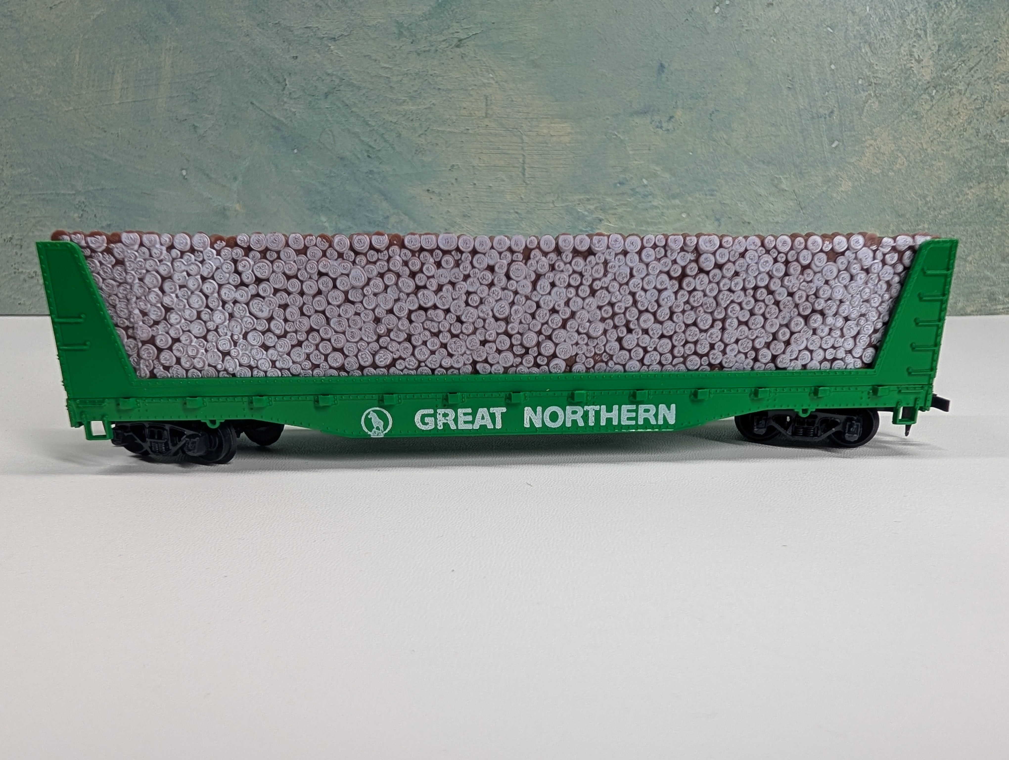 USED Tyco HO Scale Bulkhead Flat Car Great Northern