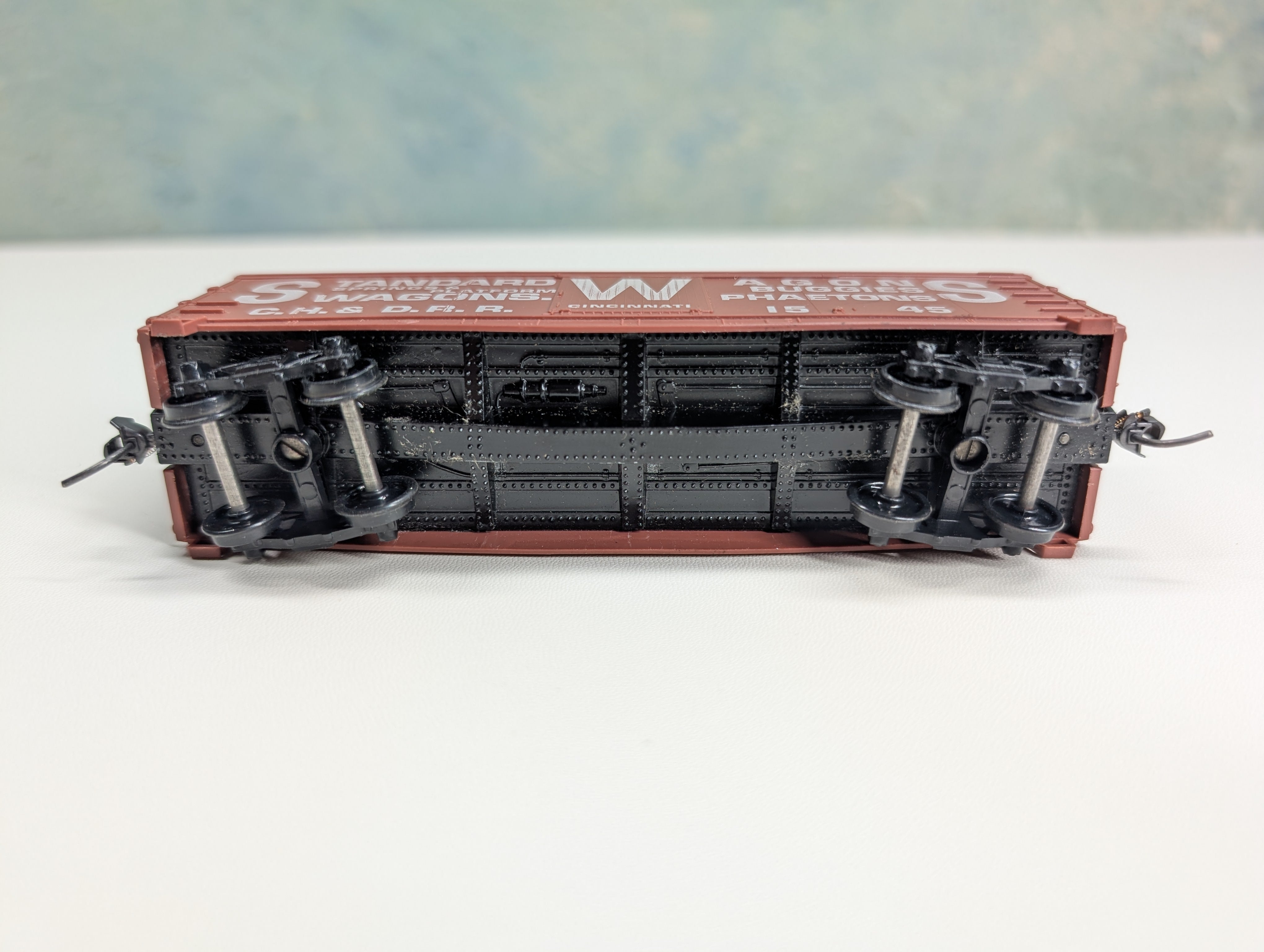 USED Roundhouse HO Scale Old Time Billboard Box Car Standard Wagons CH&DRR #1545