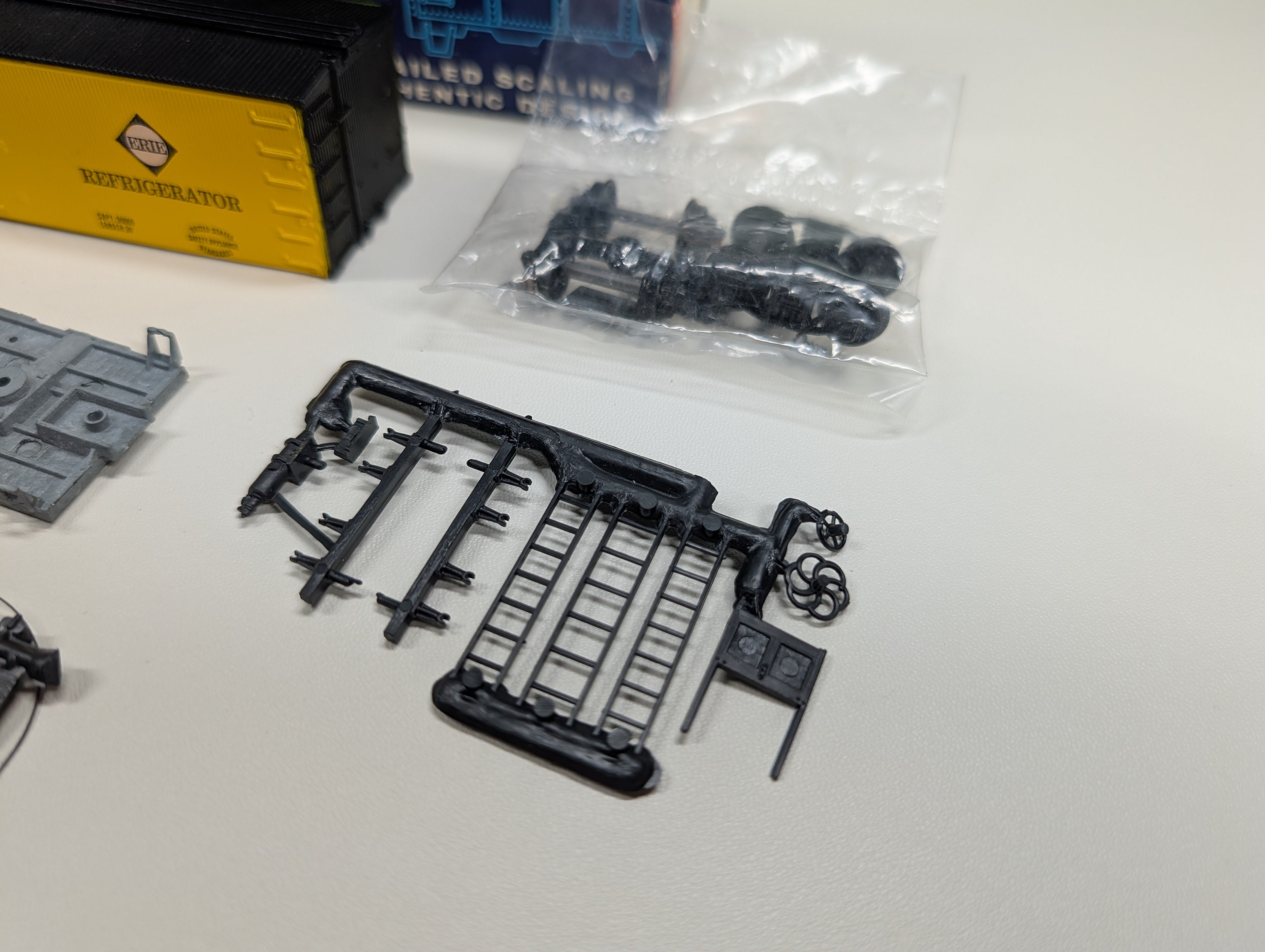 USED Roundhouse HO Scale Old Time Reefer Car Erie NYLE&W #R401 Kit