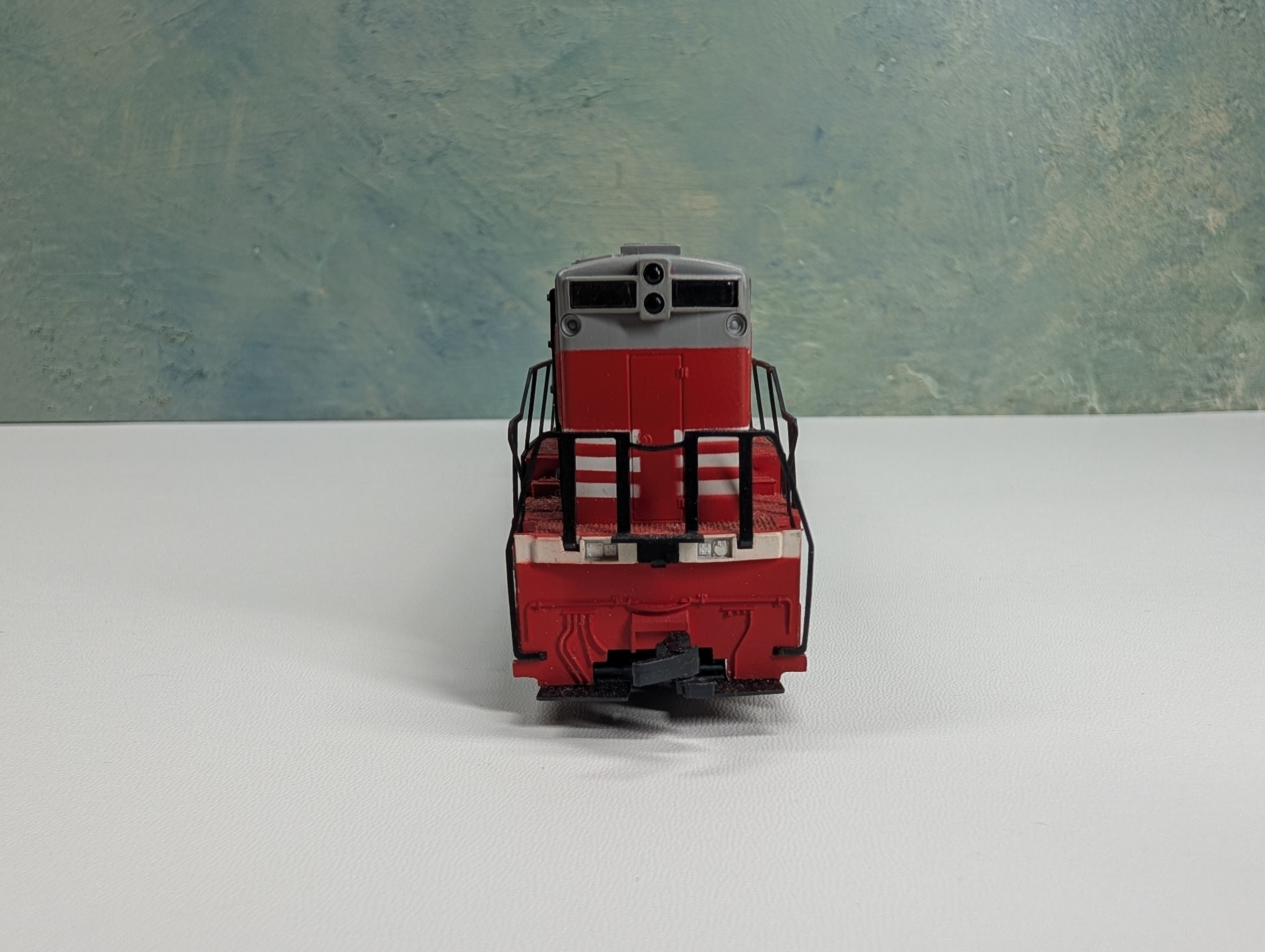 USED Rivarossi HO Scale GE U25C Diesel Locomotive Burlington #550 Runs Well DC