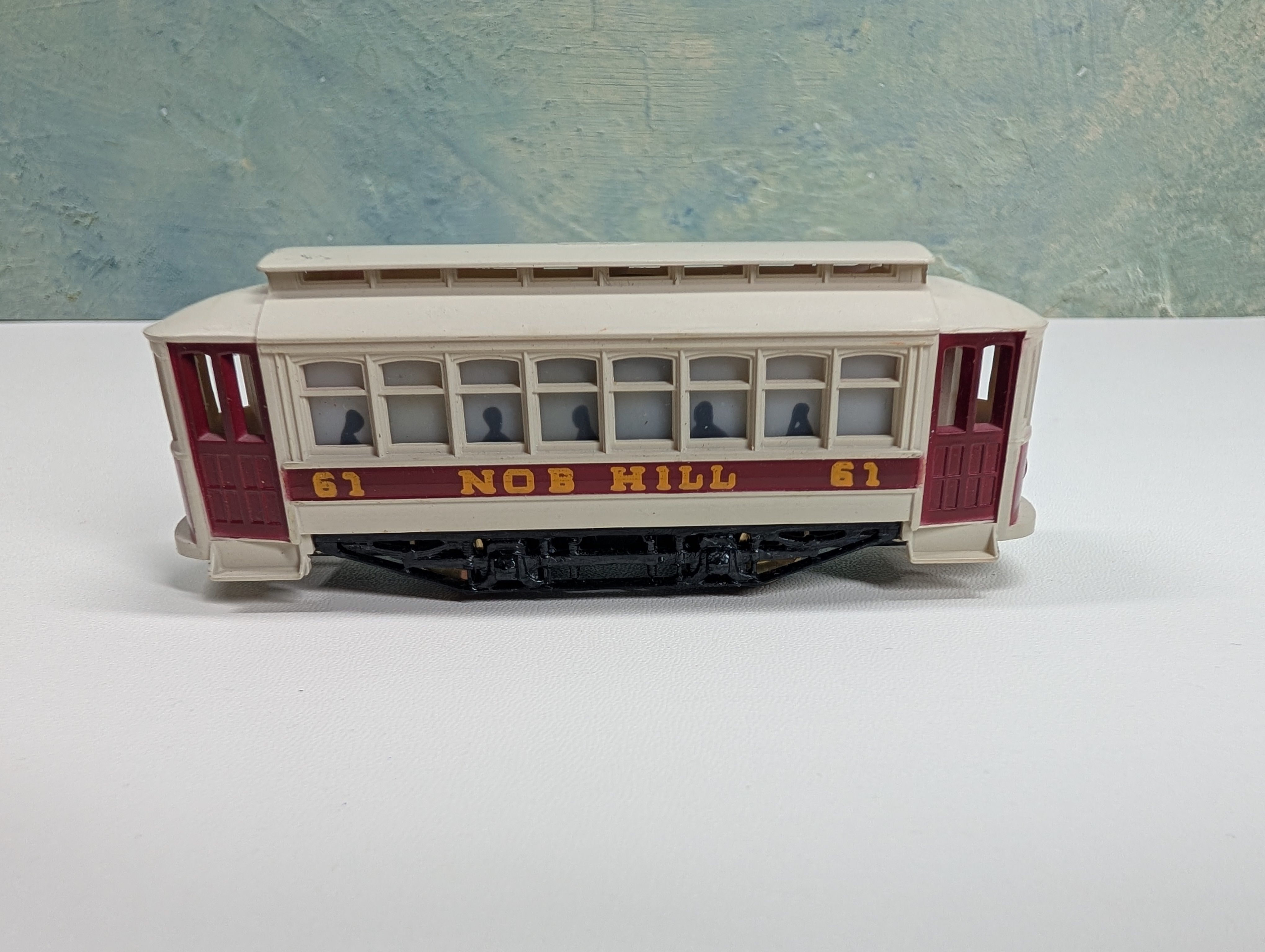 USED Tyco HO Scale Powered Trolley Runs Well DC
