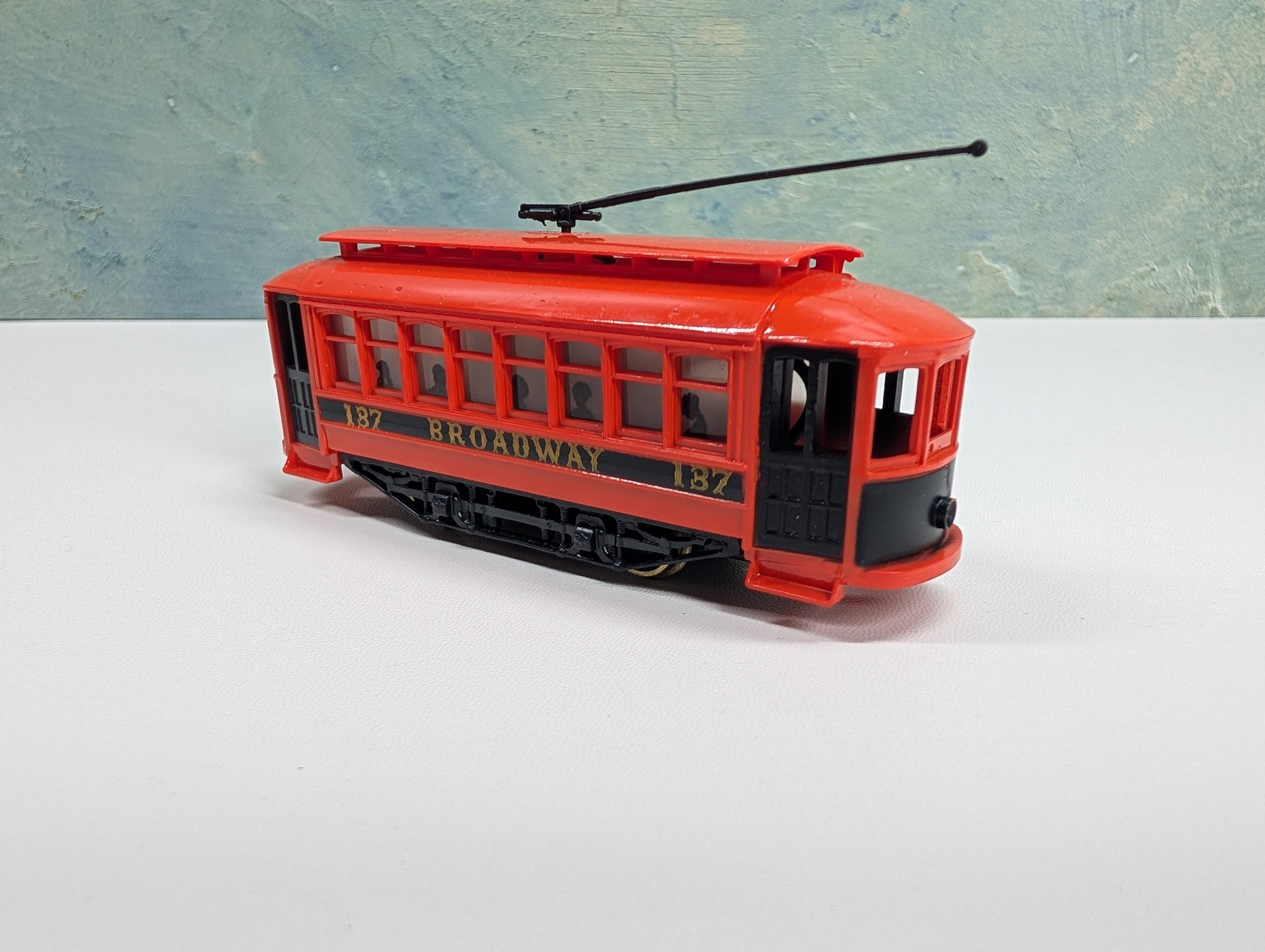 USED Tyco HO Scale Powered Trolley Runs Well DC