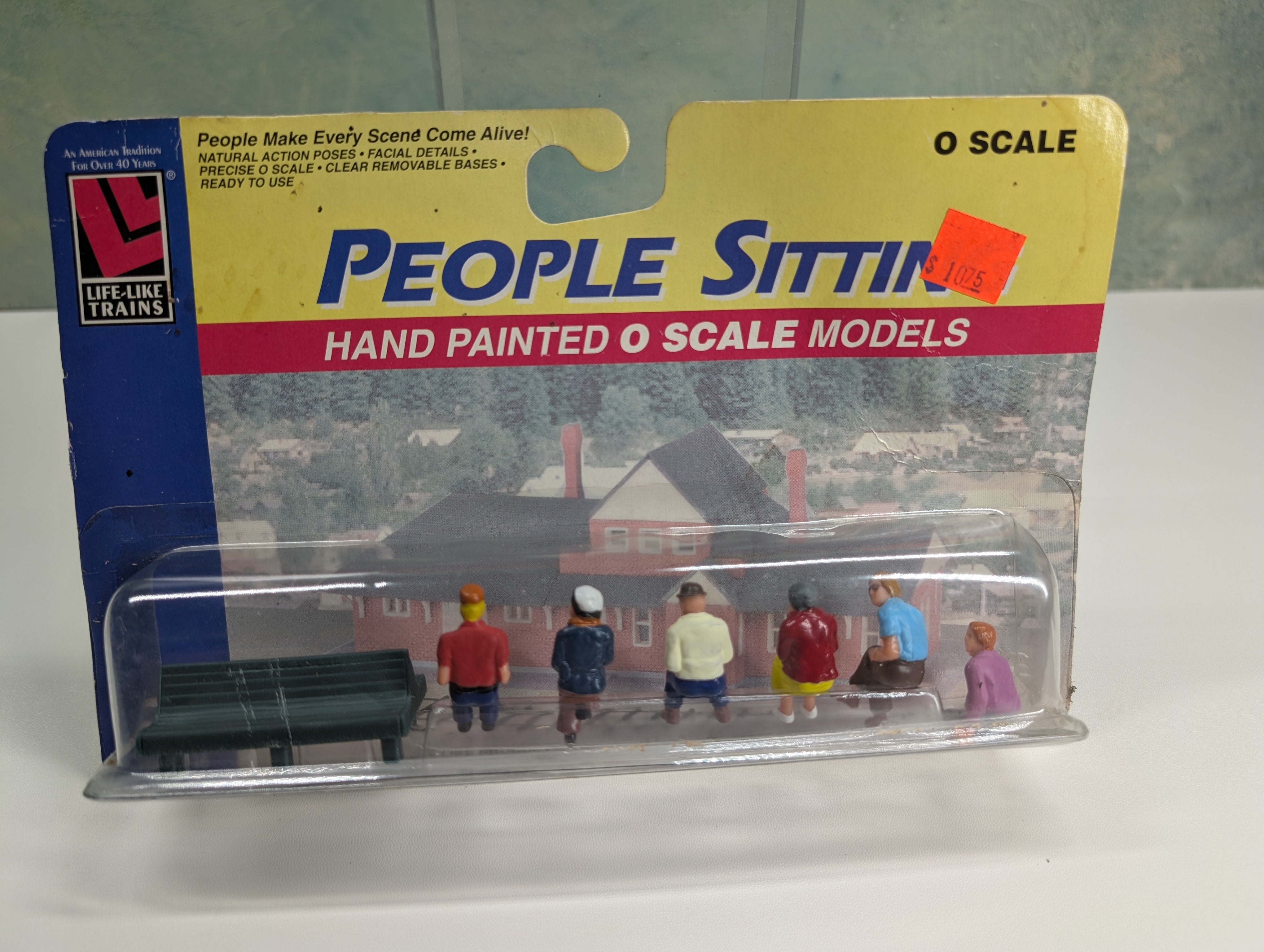 USED Life-Like 1136 O People Sitting (7 pcs)