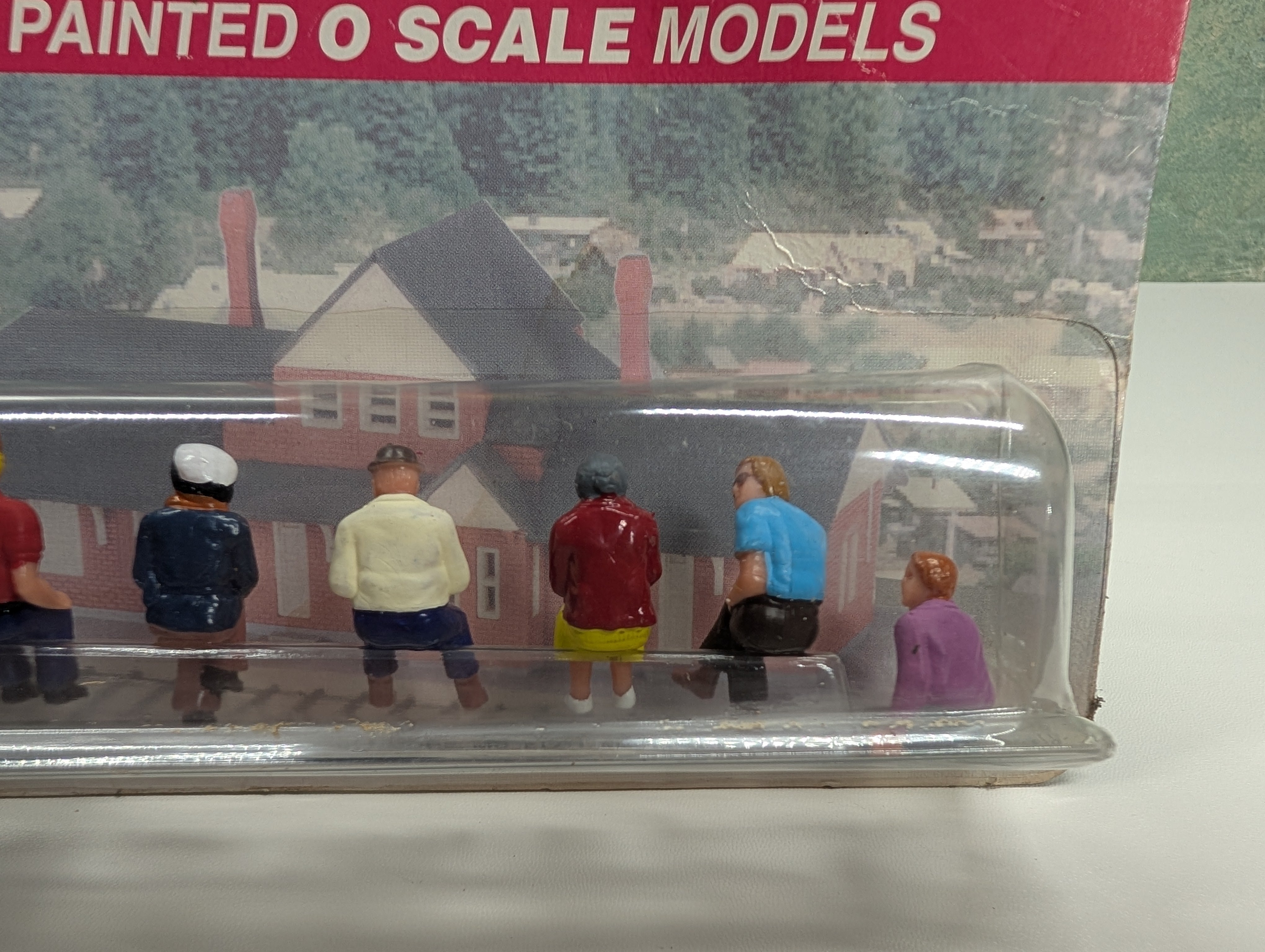 USED Life-Like 1136 O People Sitting (7 pcs)
