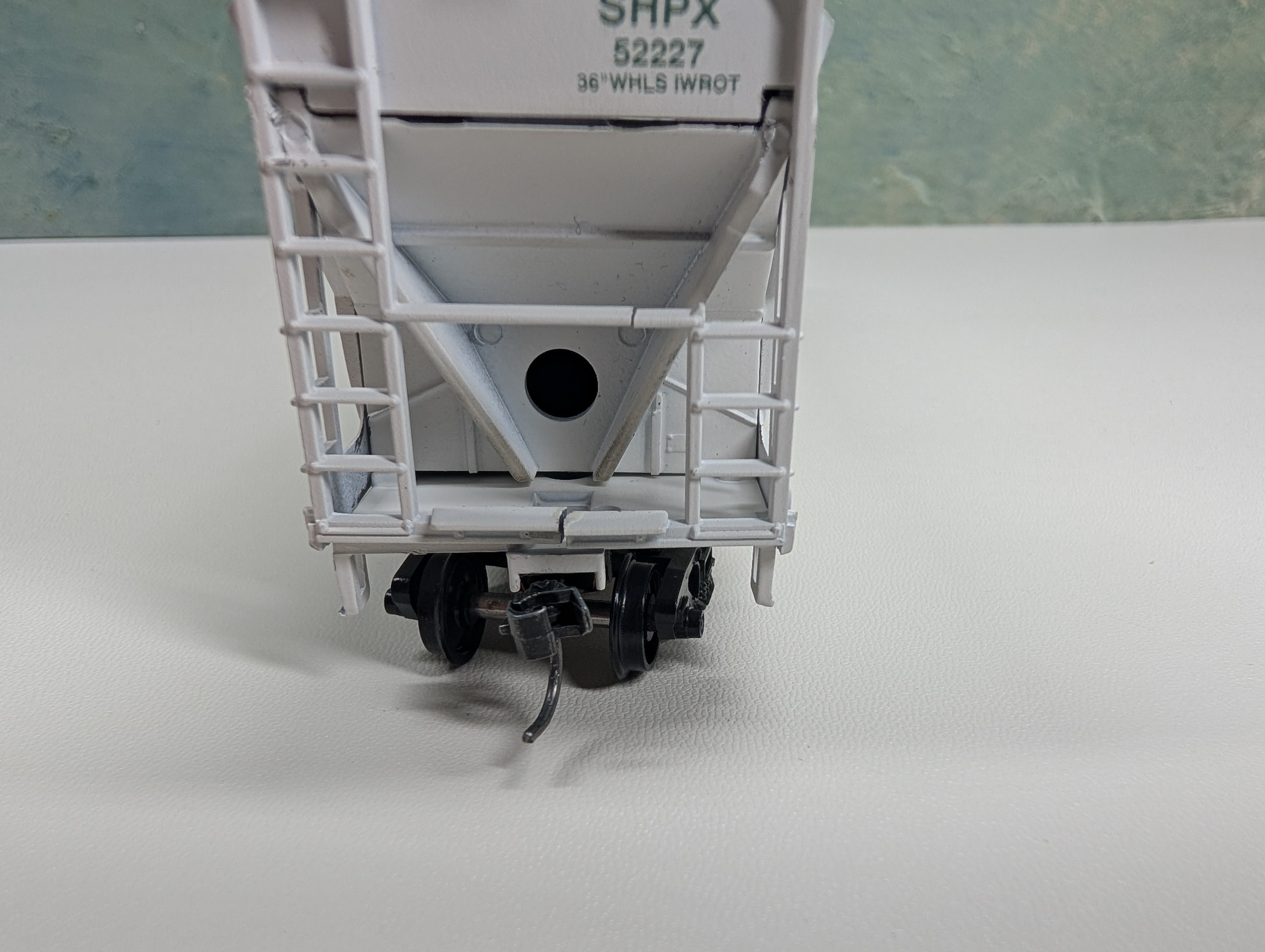 USED Athearn HO Scale 55' ACF Center-Flow Hopper WR Grace & Co SHPX #52227 Bev-Bel