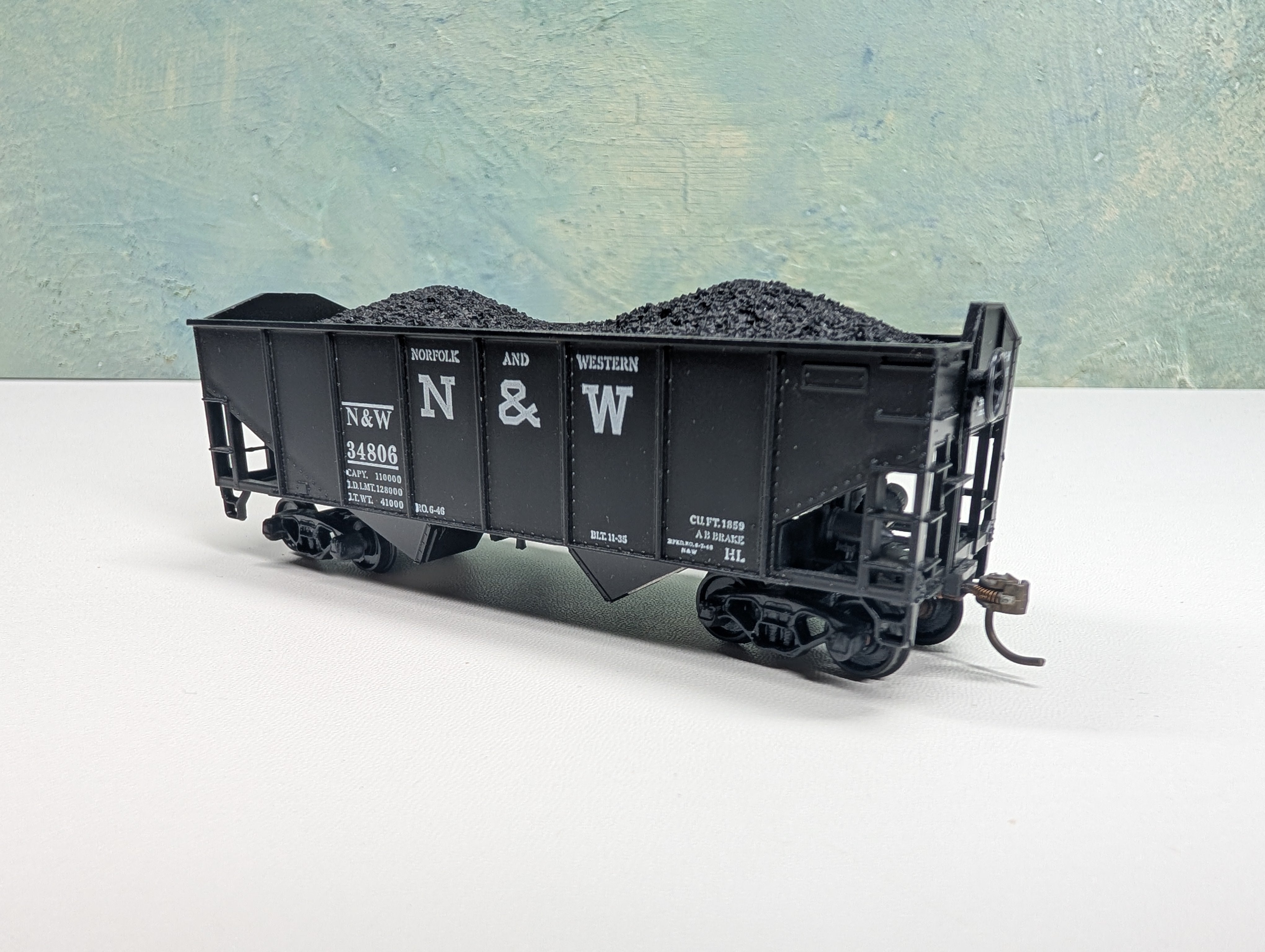 USED Athearn HO Scale 2 Bay Coal Hopper Norfolk & Western NW #34806