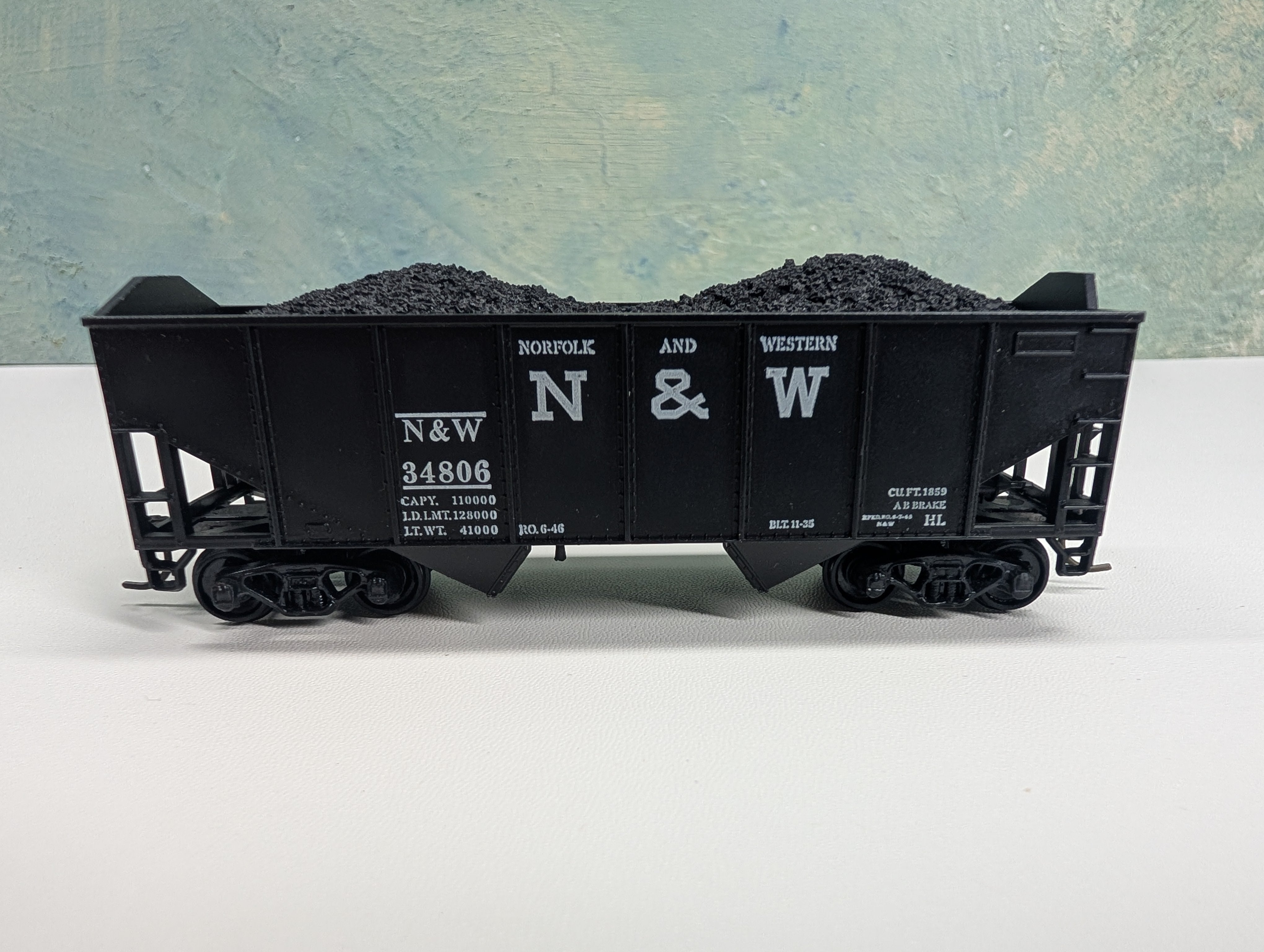 USED Athearn HO Scale 2 Bay Coal Hopper Norfolk & Western NW #34806