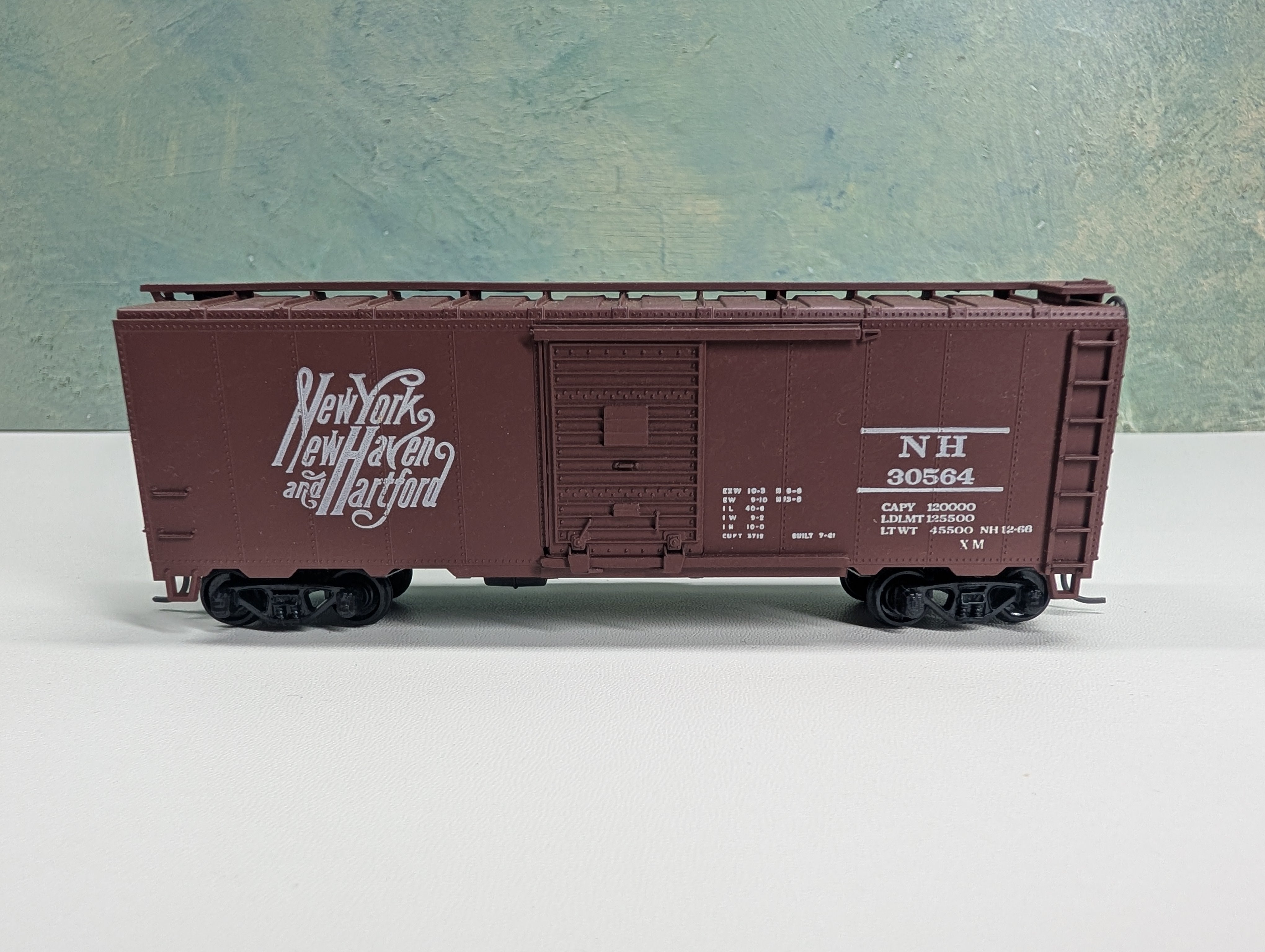 USED Athearn HO Scale 40' Box Car New Haven NH #30564
