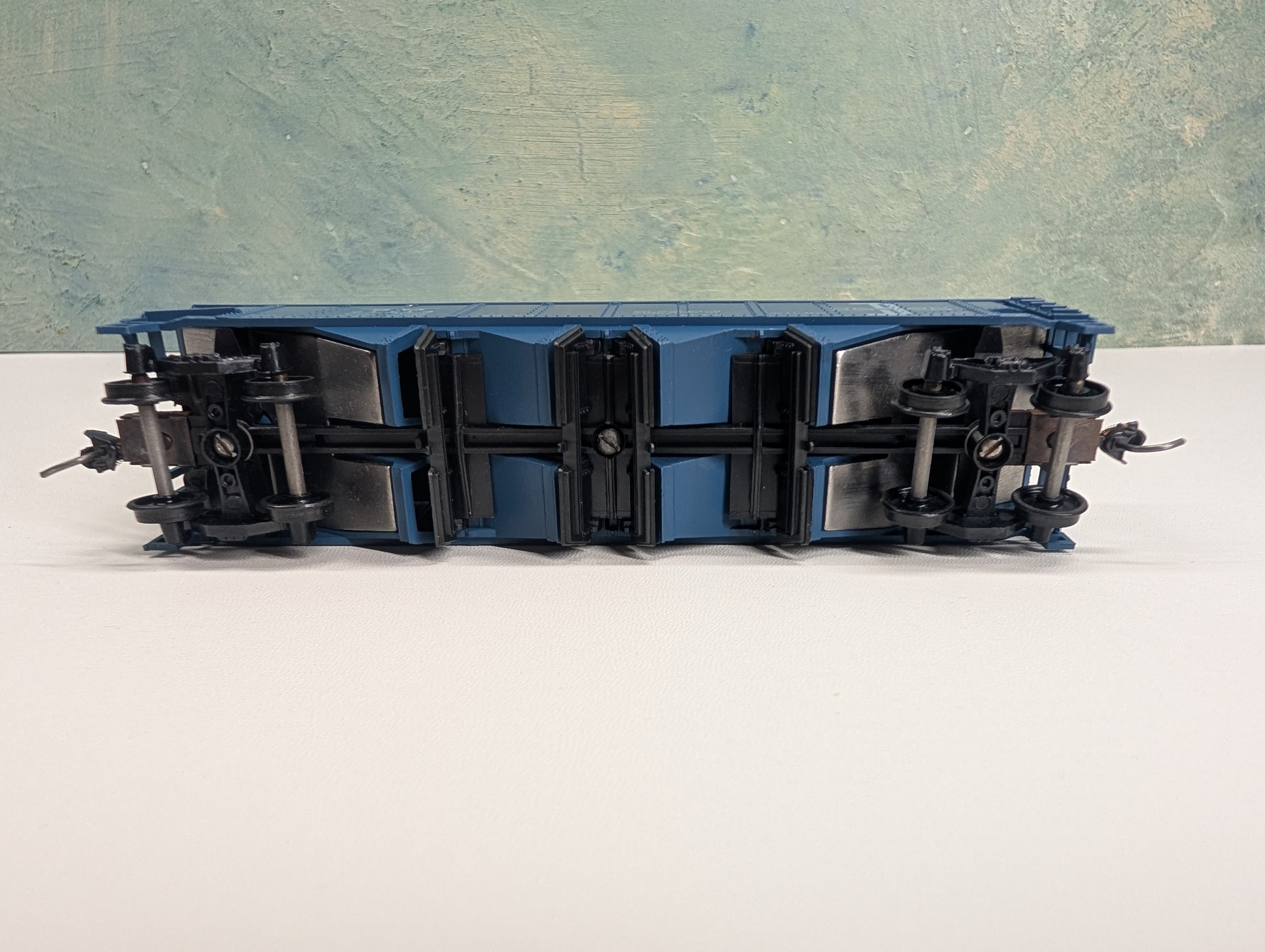 USED Athearn HO Scale Operating Hopper w/ Load Boston & Maine BM #71714