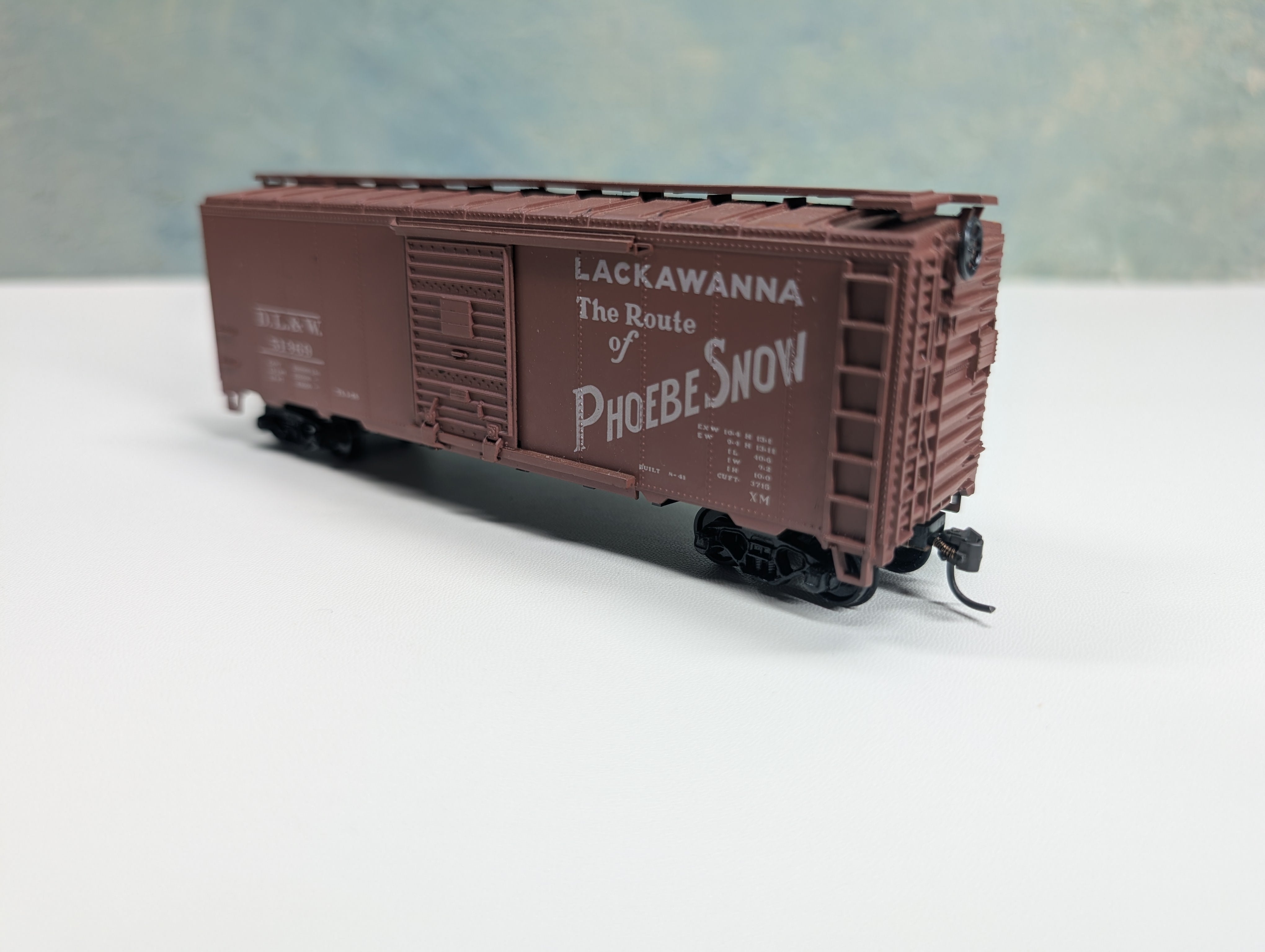 USED Athearn HO Scale 40' Box Car DL&W #51969