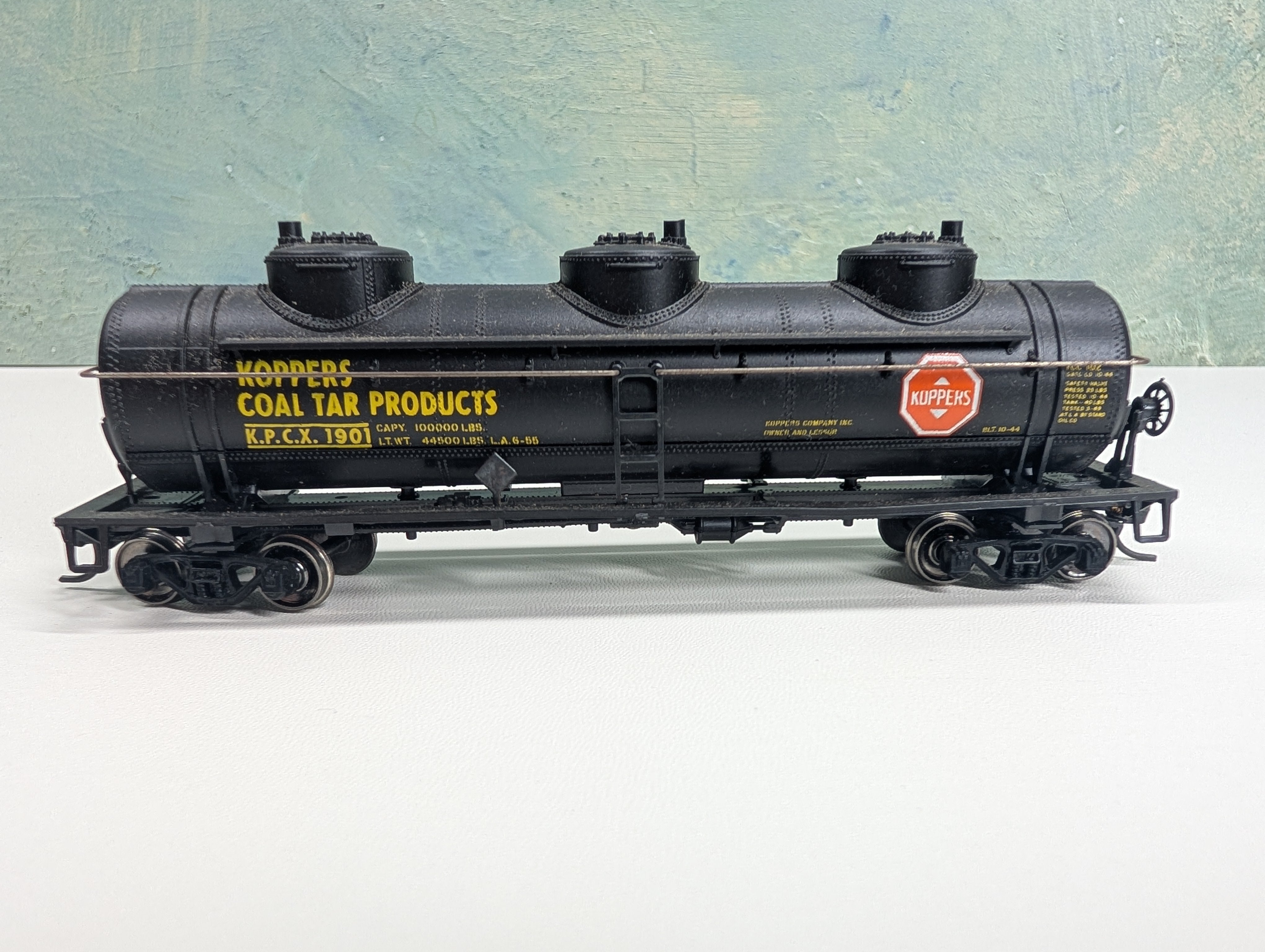 USED Athearn HO Scale Triple Dome Tank Car Koppers KPCX #1901 Metal Wheels