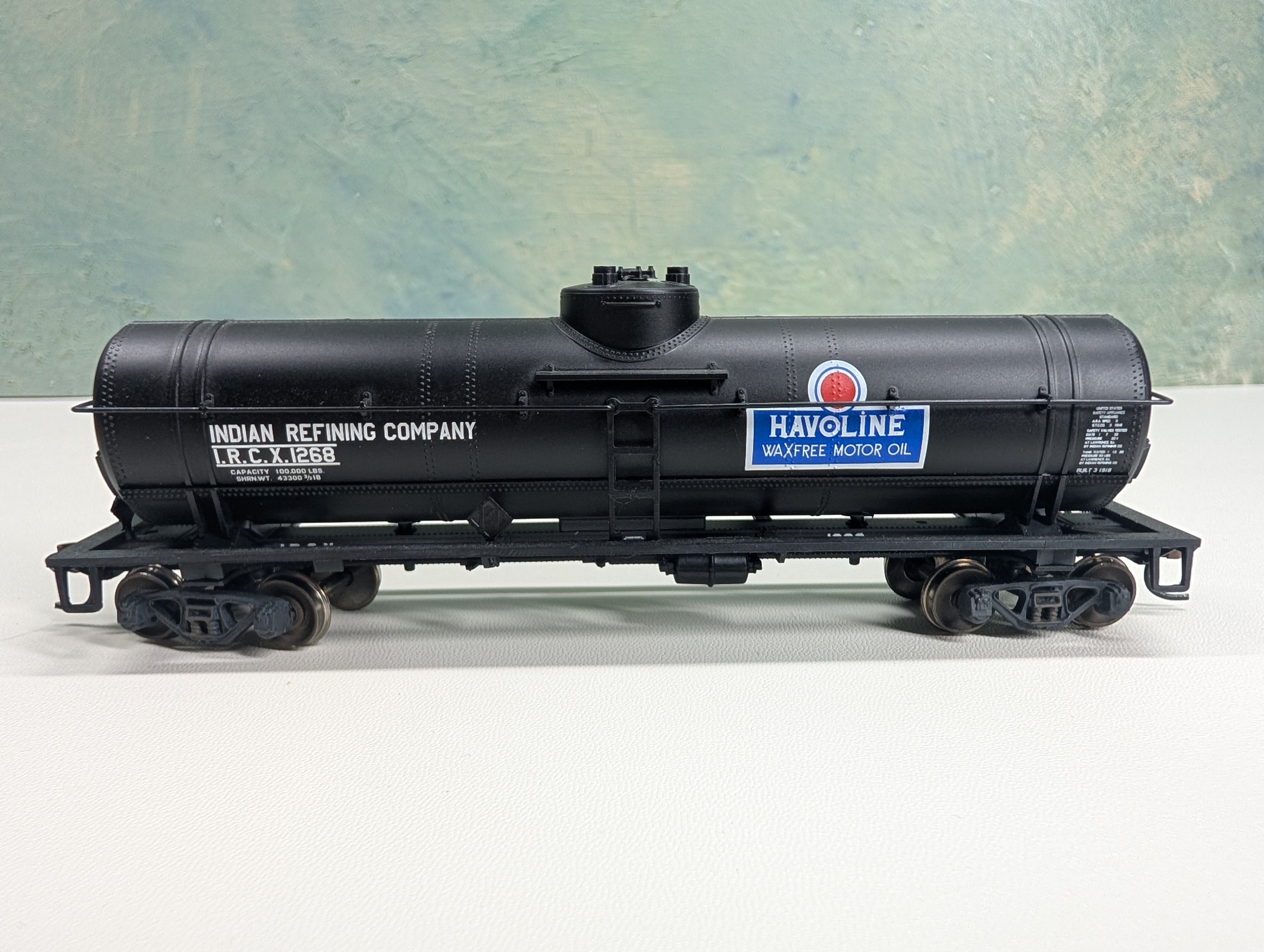 USED Athearn 76656 HO Scale Single Dome Tank Car Indian Refining Company IRCX #1268