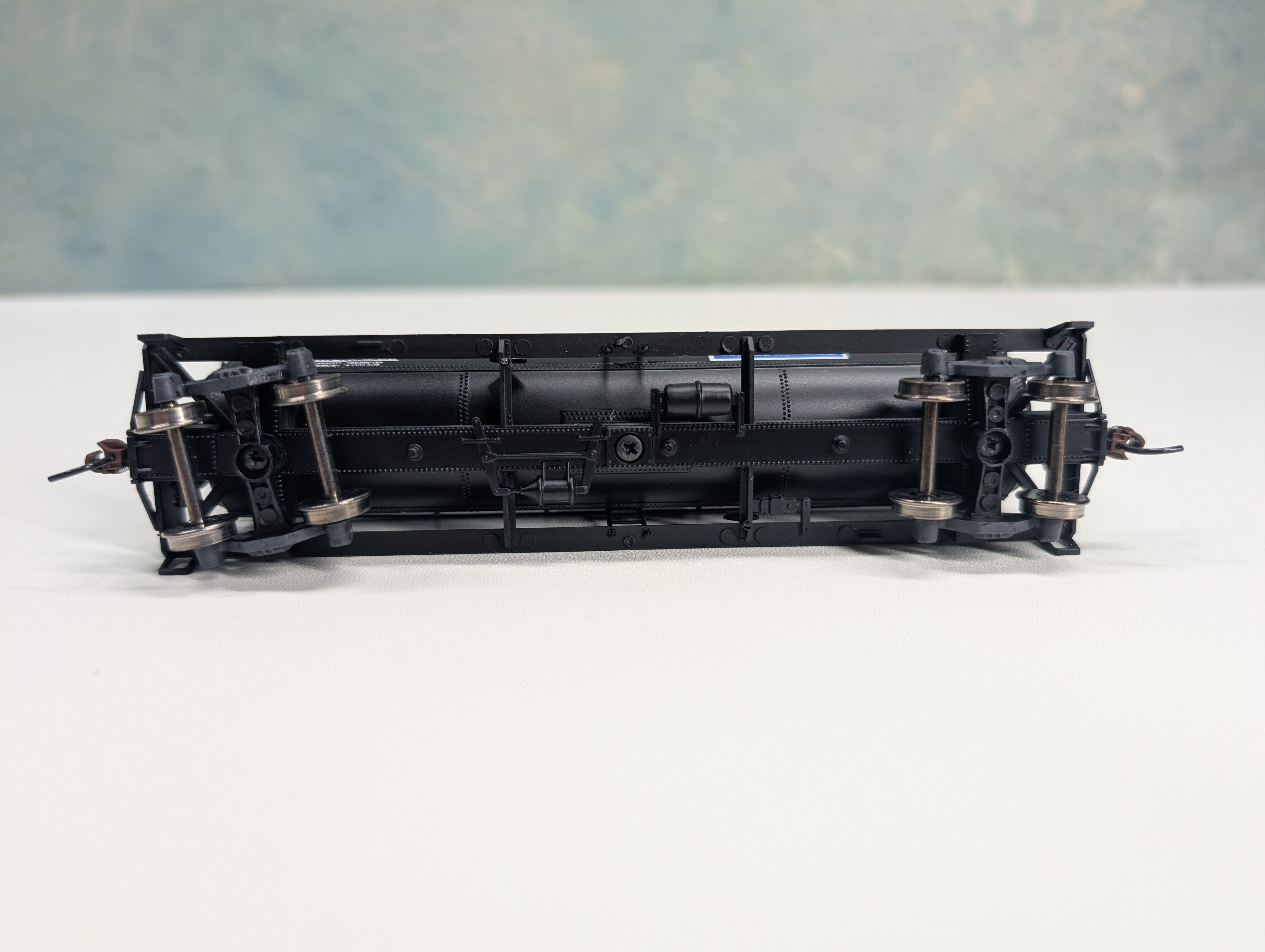 USED Athearn 76656 HO Scale Single Dome Tank Car Indian Refining Company IRCX #1268