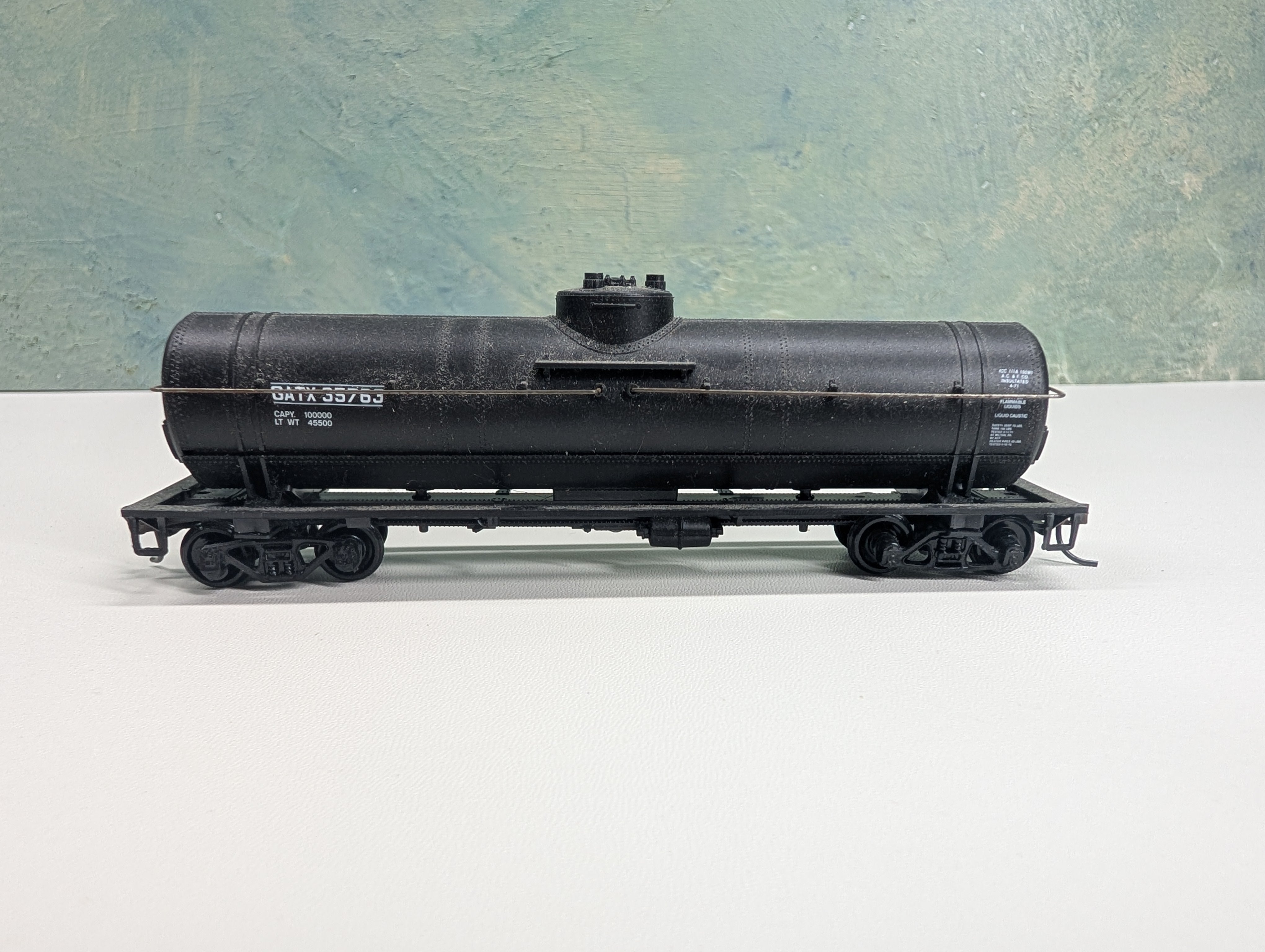 USED Athearn HO Scale Single Dome Tank Car GATX #35763