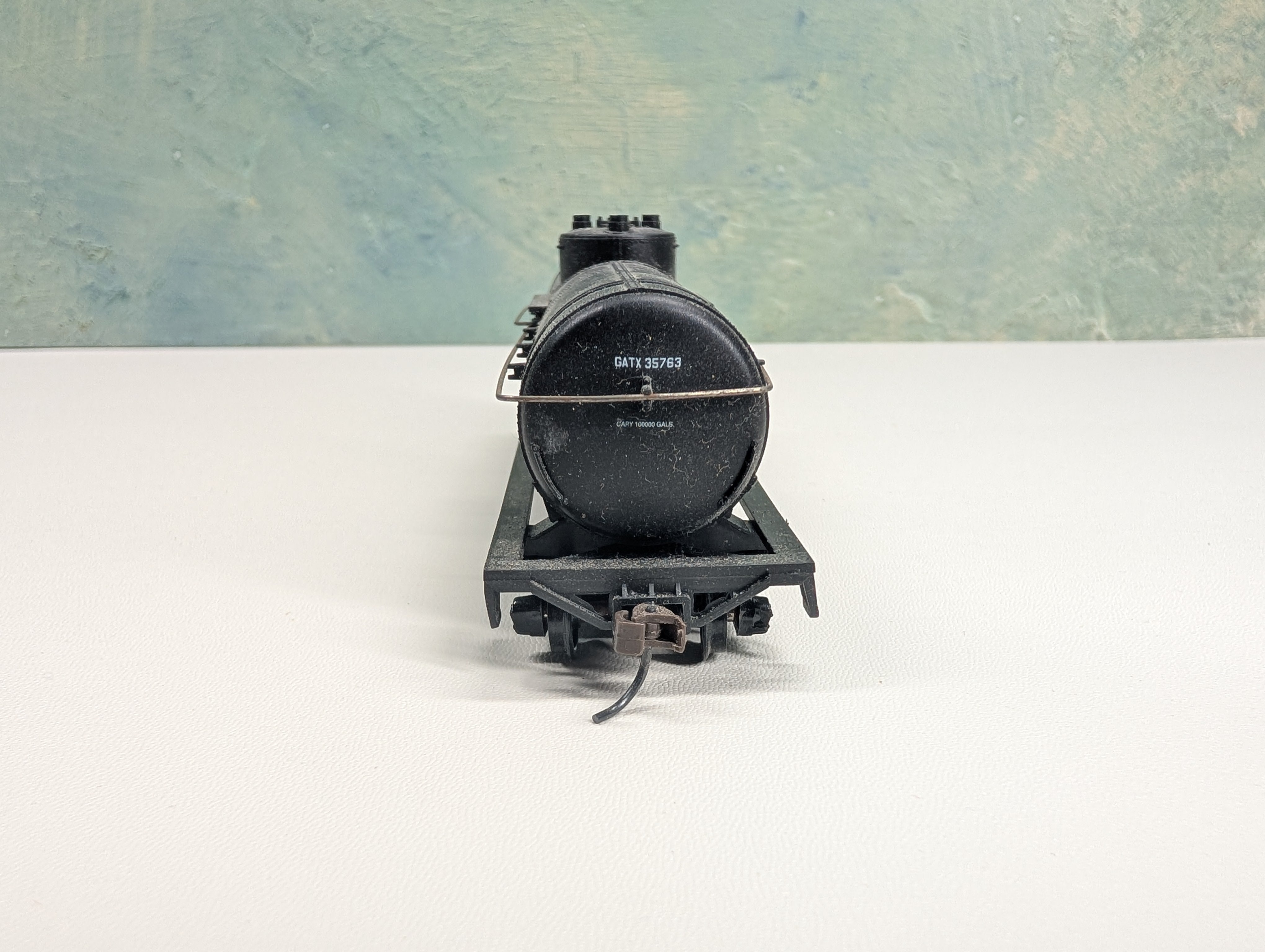 USED Athearn HO Scale Single Dome Tank Car GATX #35763