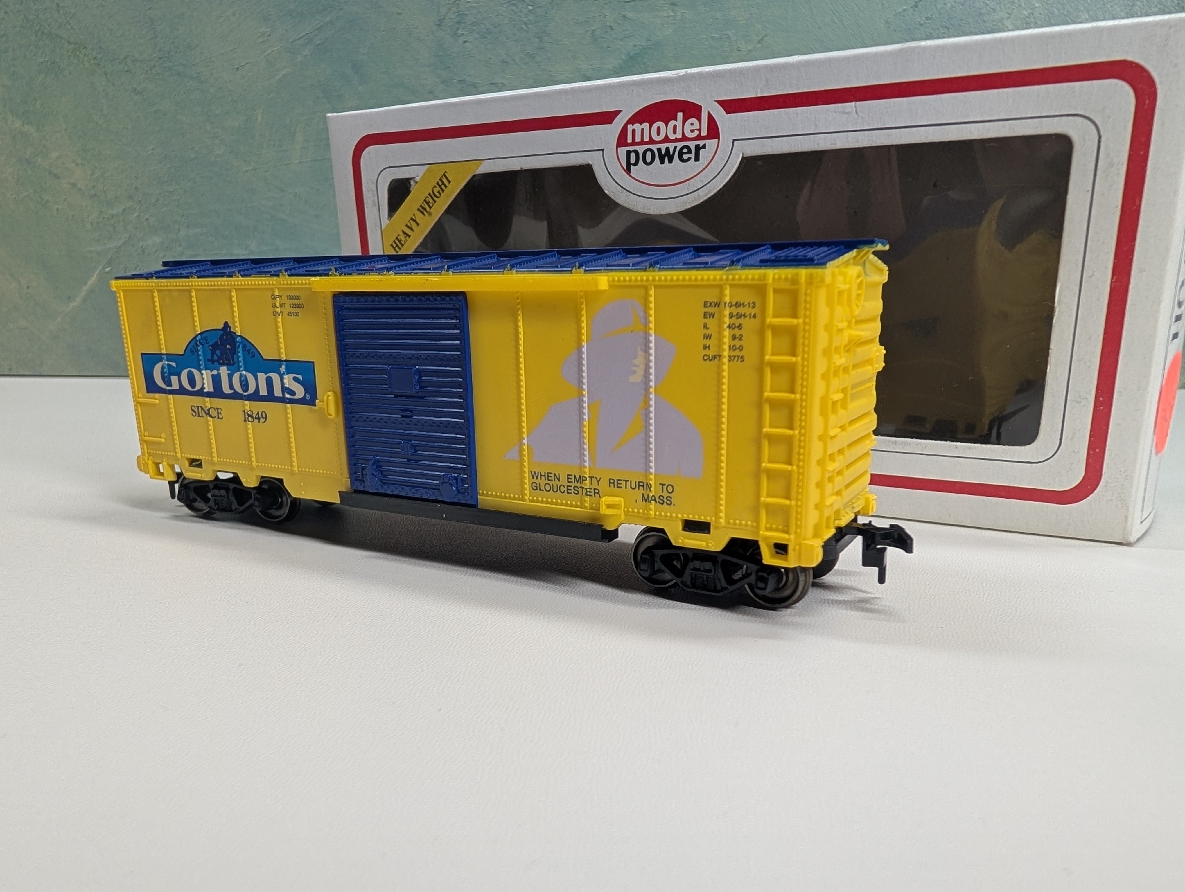 USED Model Power 7978 HO Scale 40' Billboard Box Car Gorton's Fisherman Metal Wheels