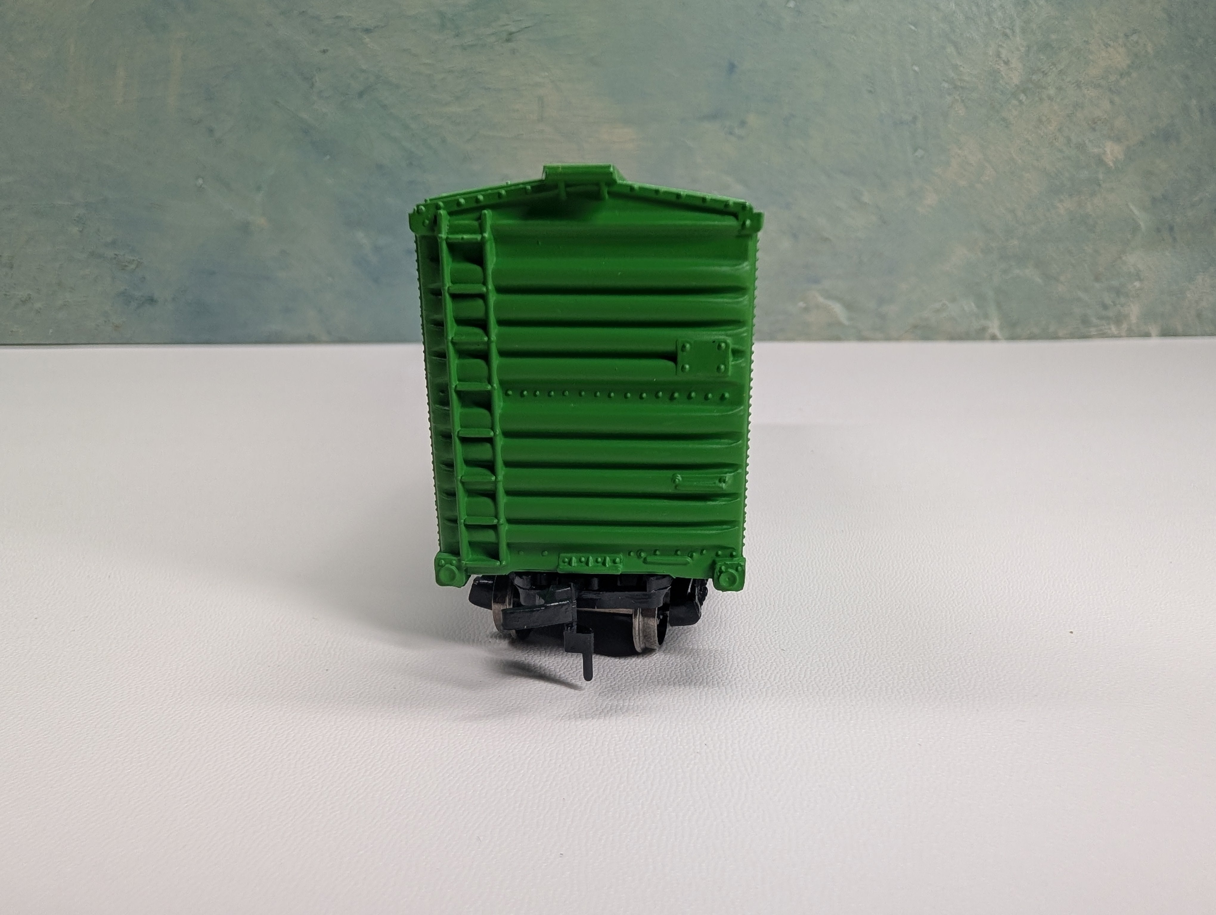 USED Model Power 7951 HO Scale 40' Box Car British Columbia Railway BCOL #4101 Metal Wheels