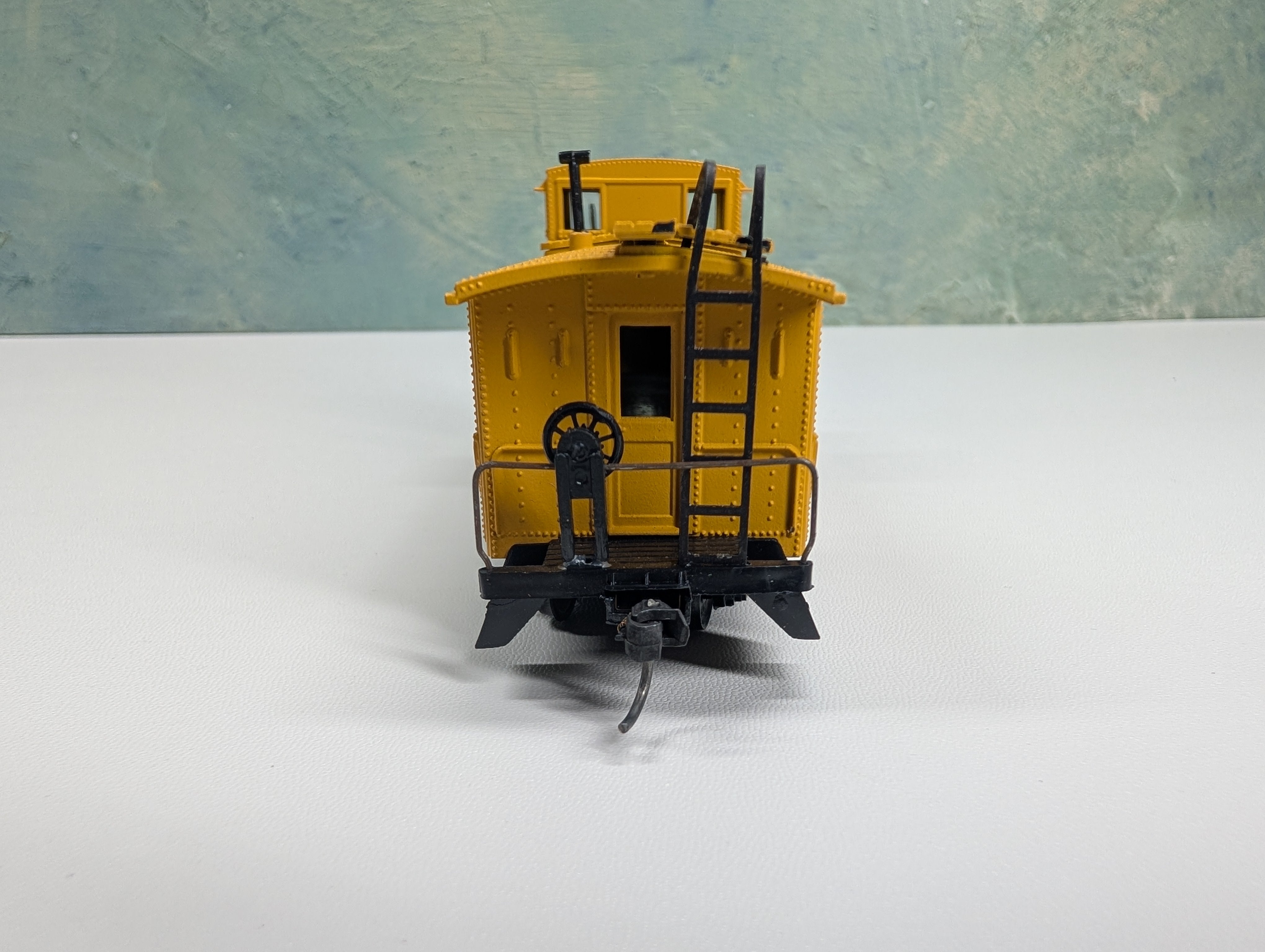 USED Athearn HO Scale Caboose Rio Grande #01439 Metal Wheels