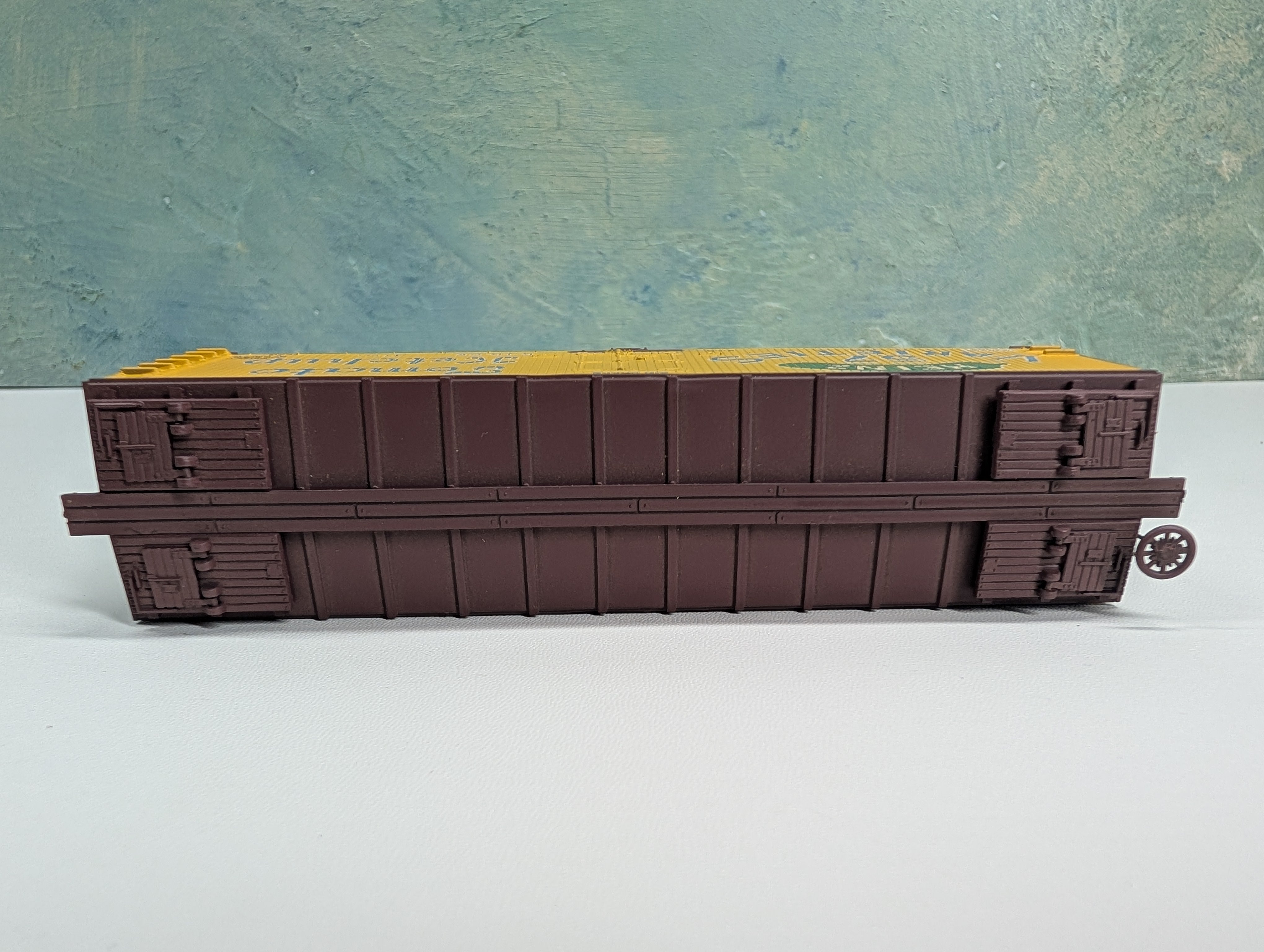 USED TRAIN MINIATURE HO Scale 40' Wood Reefer Heinz HJH #410