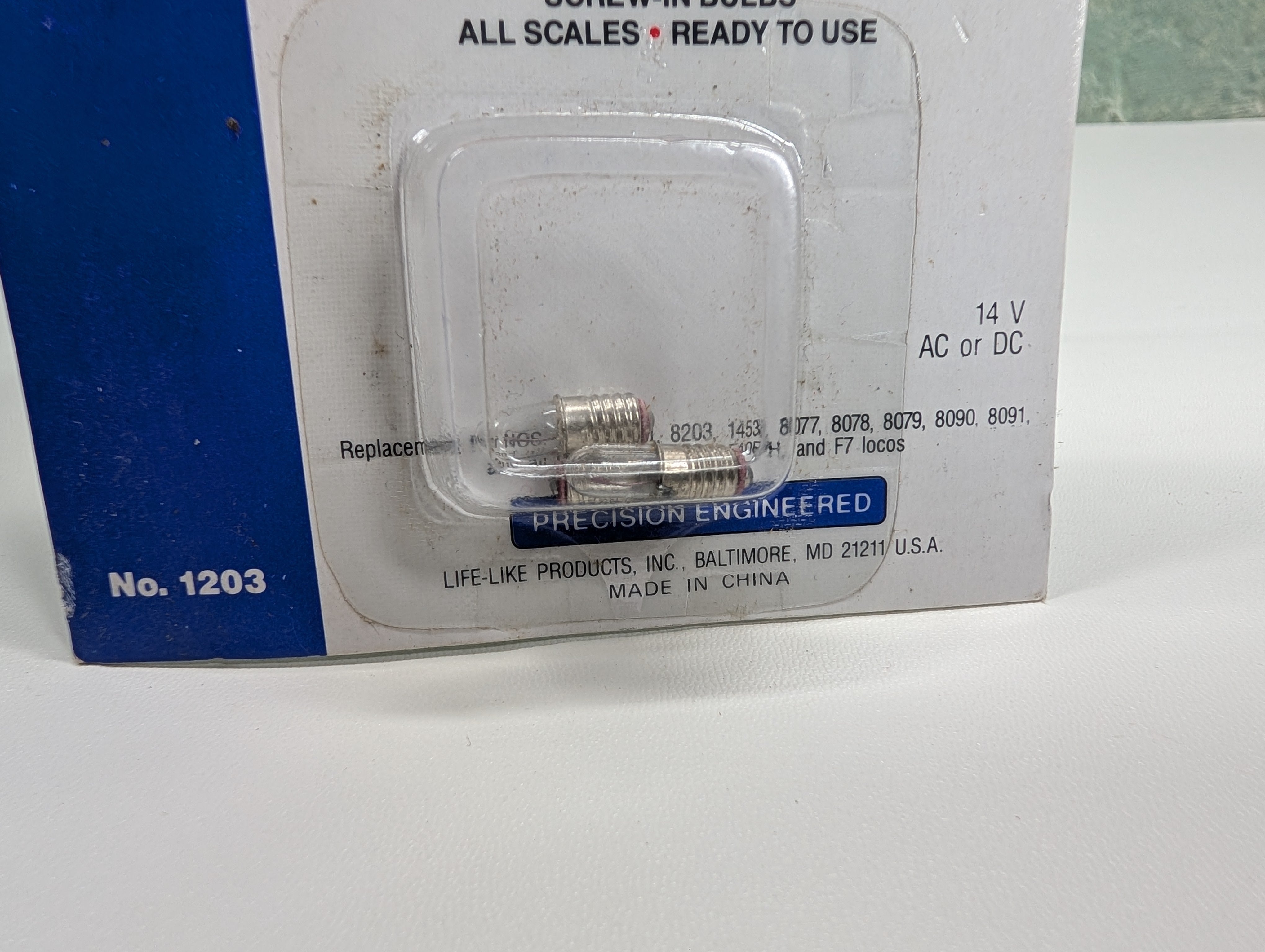 Life-Like 1203 Multi Scale Bulbs for All Scales