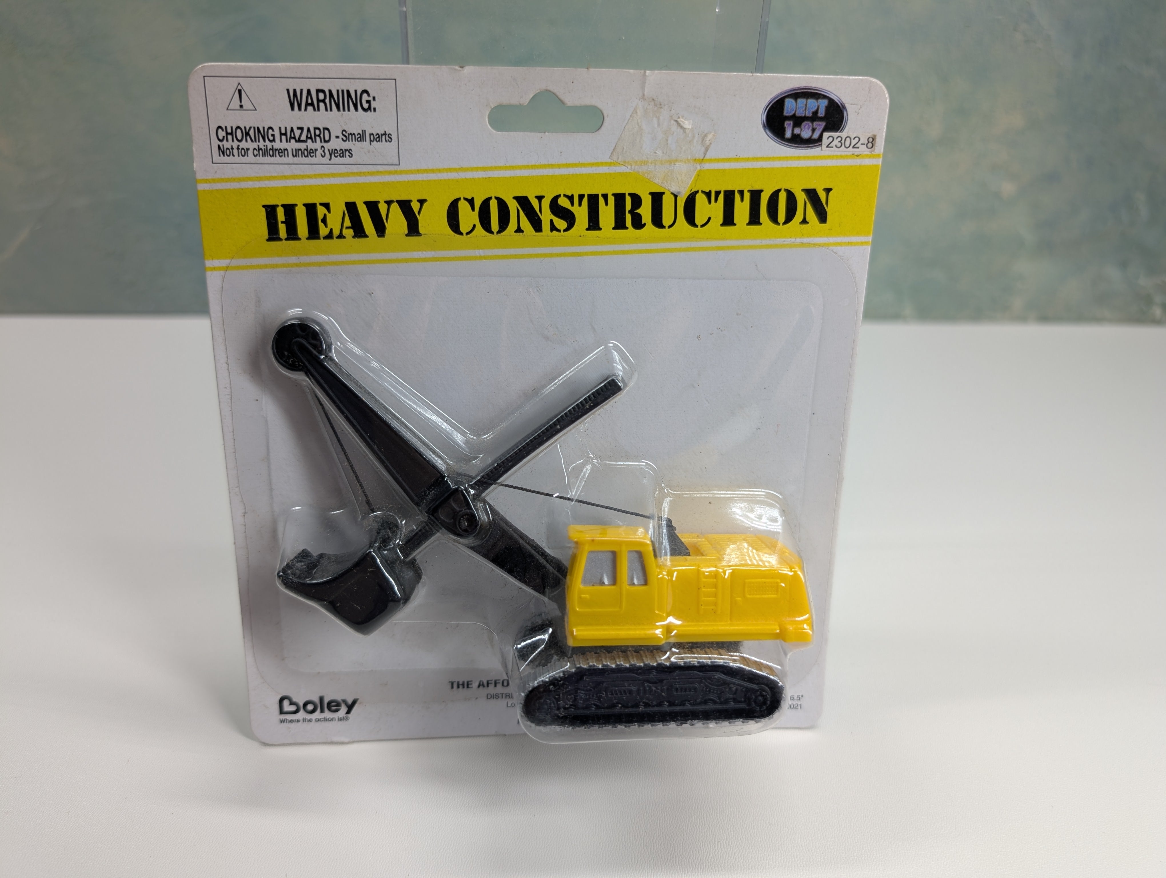 Boley 147041 HO Scale Heavy Duty Construction Shovel Yellow