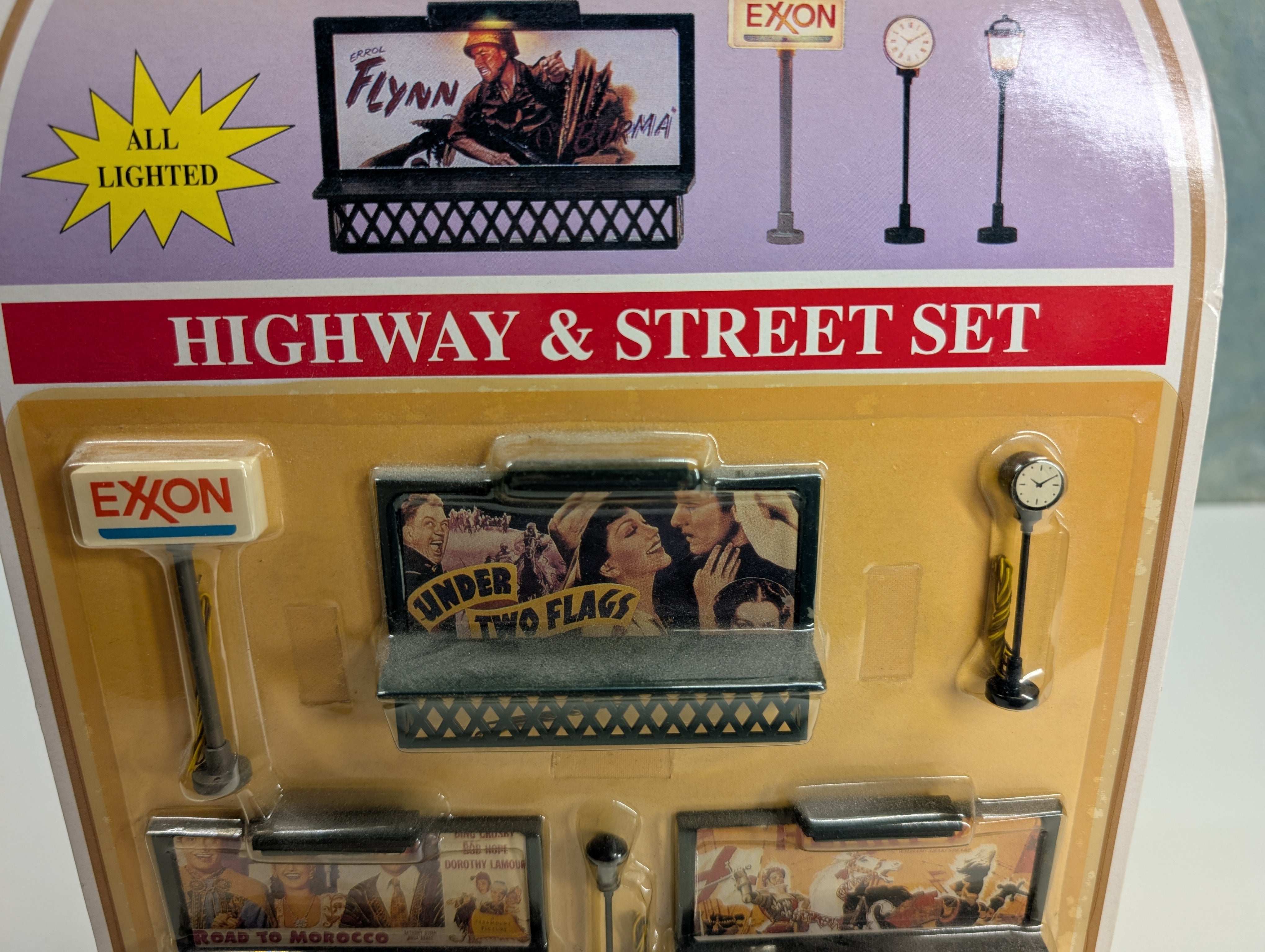 Model Power 329 HO Scale Highway & Street Set, Billboard, Exxon Sign + more