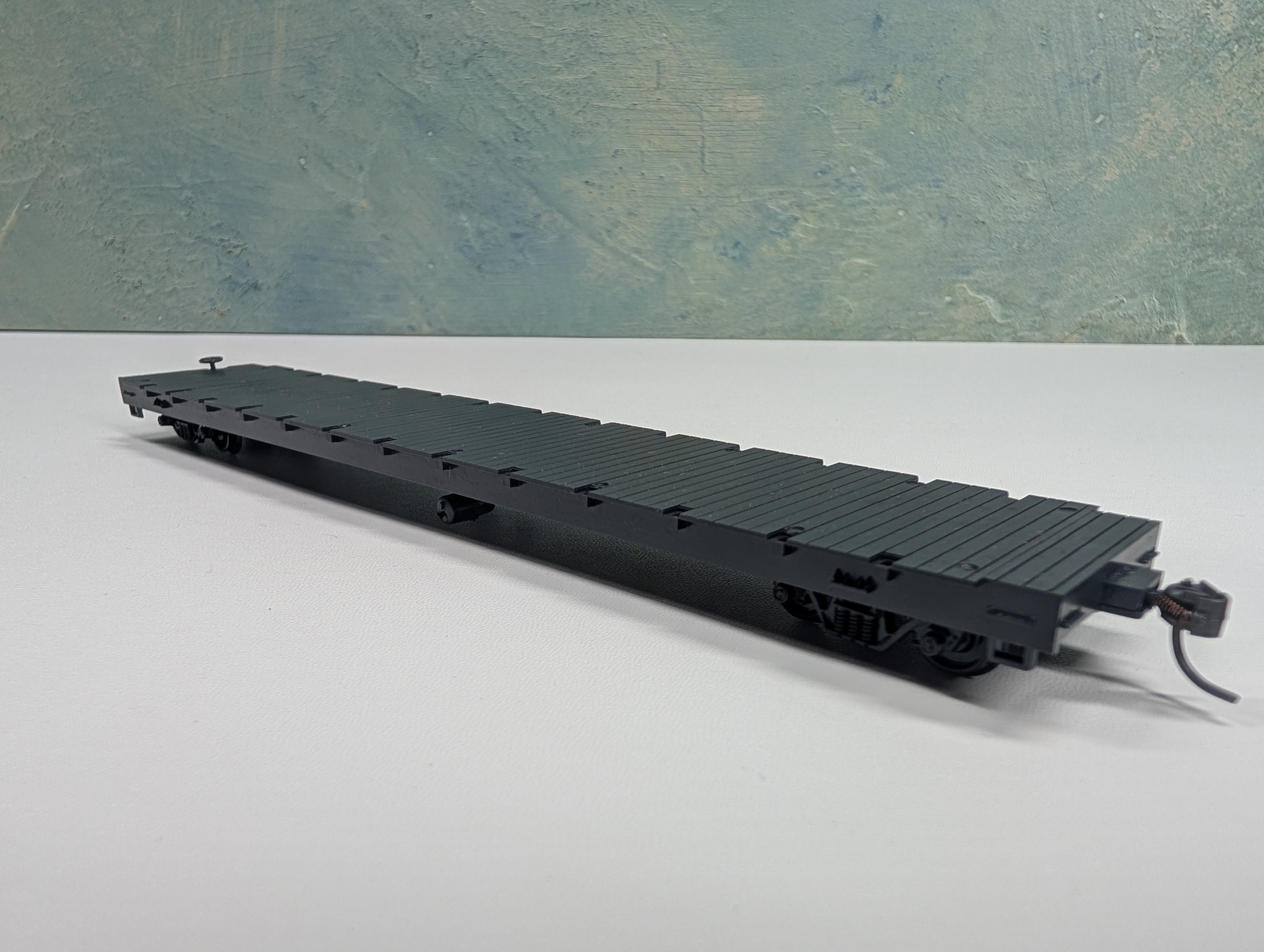 USED Roundhouse HO Scale 60' Flat Car Black Undecorated