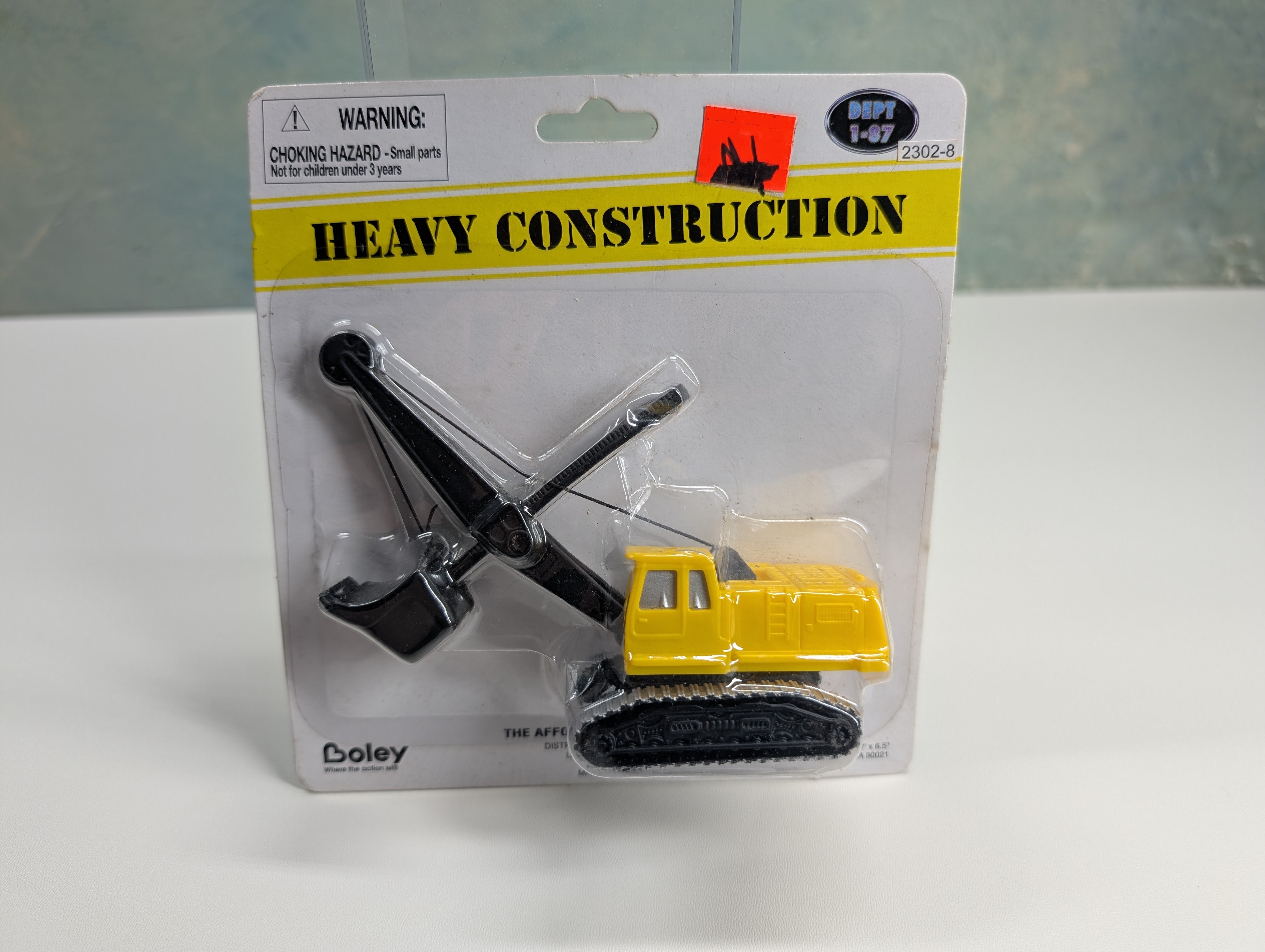 Boley 147041 HO Scale Heavy Duty Construction Shovel Yellow