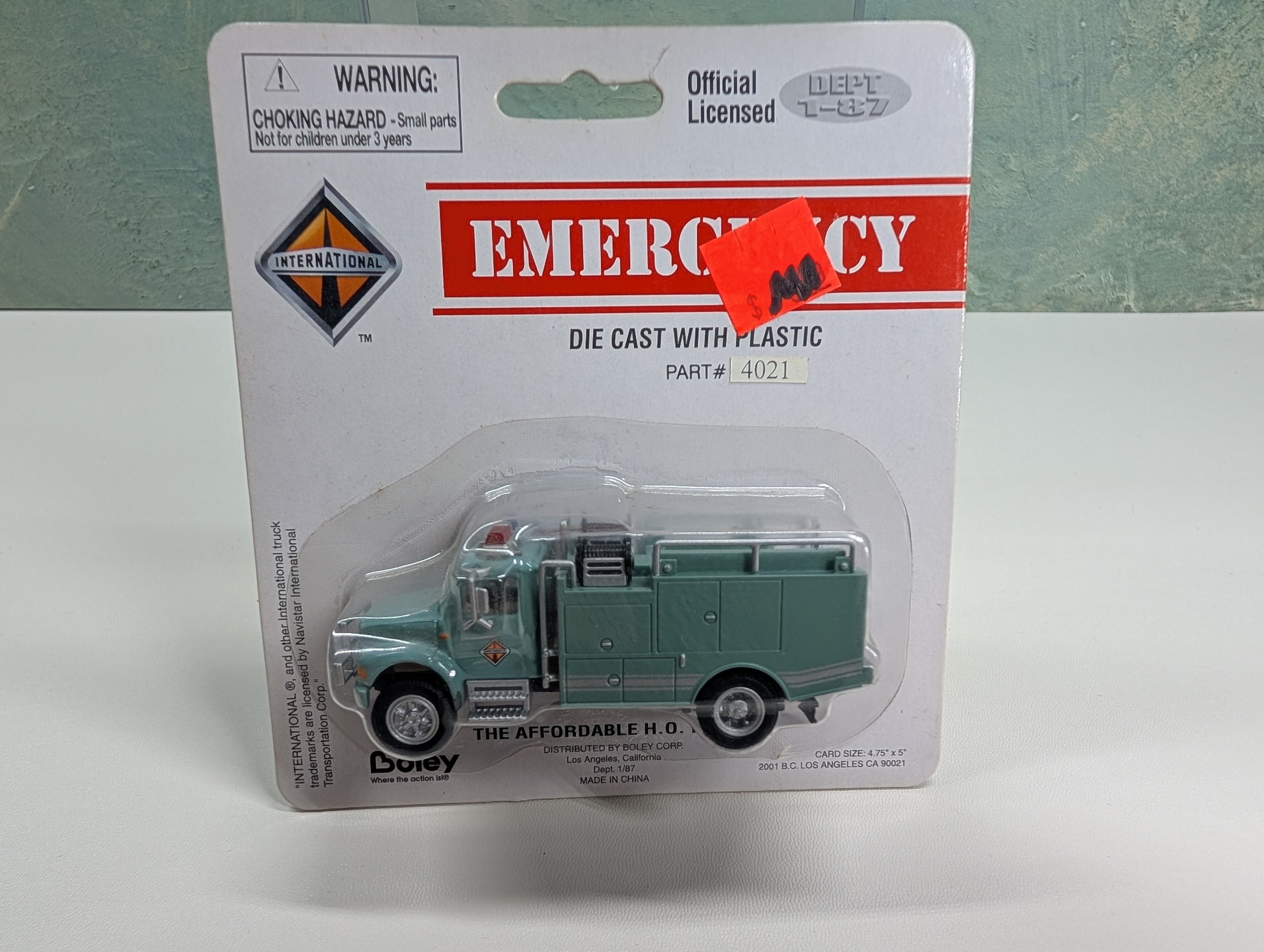 Boley HO Scale International Emergency Forest Service Truck Green Body/Cab