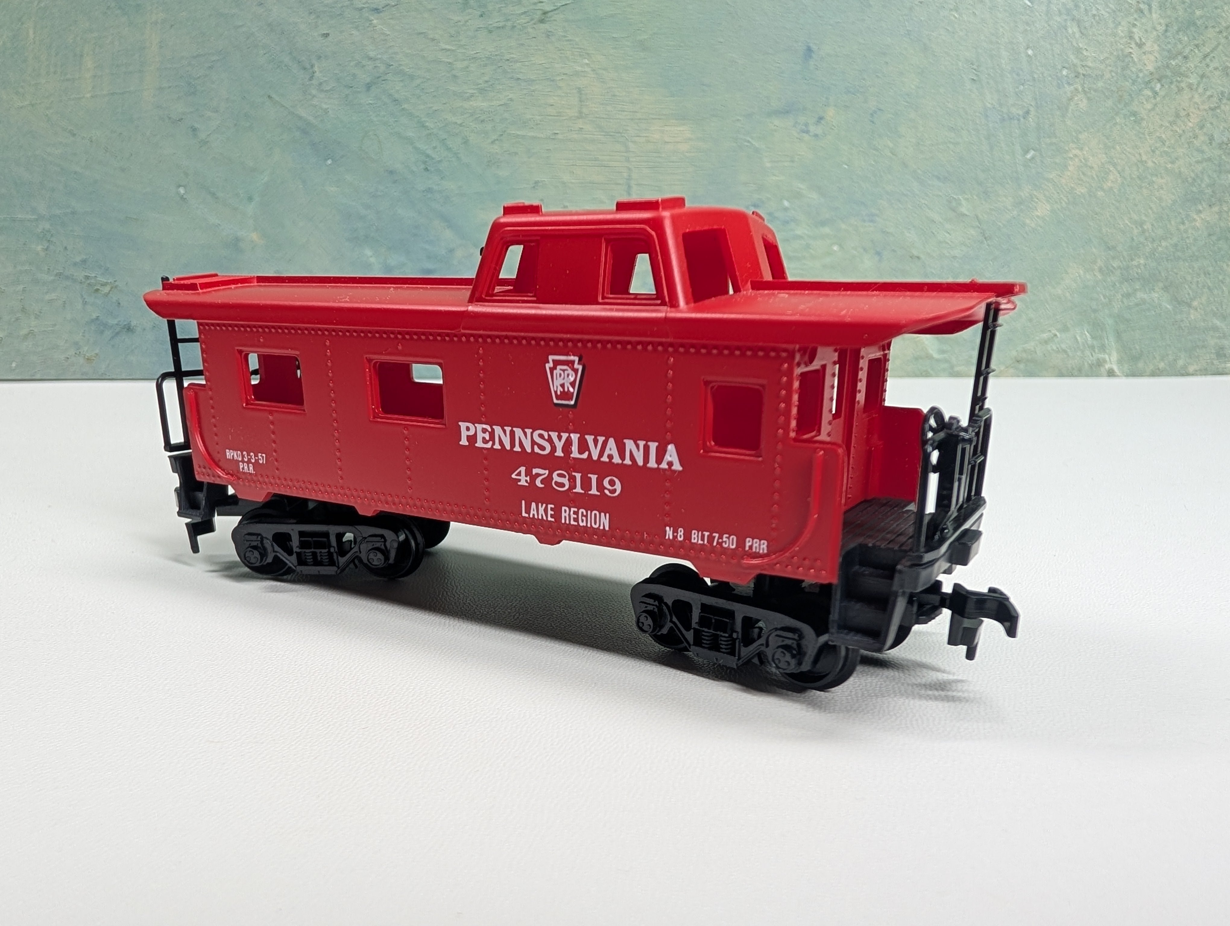 USED IHC HO Scale Caboose Pennsylvania #478119 Lake Region
