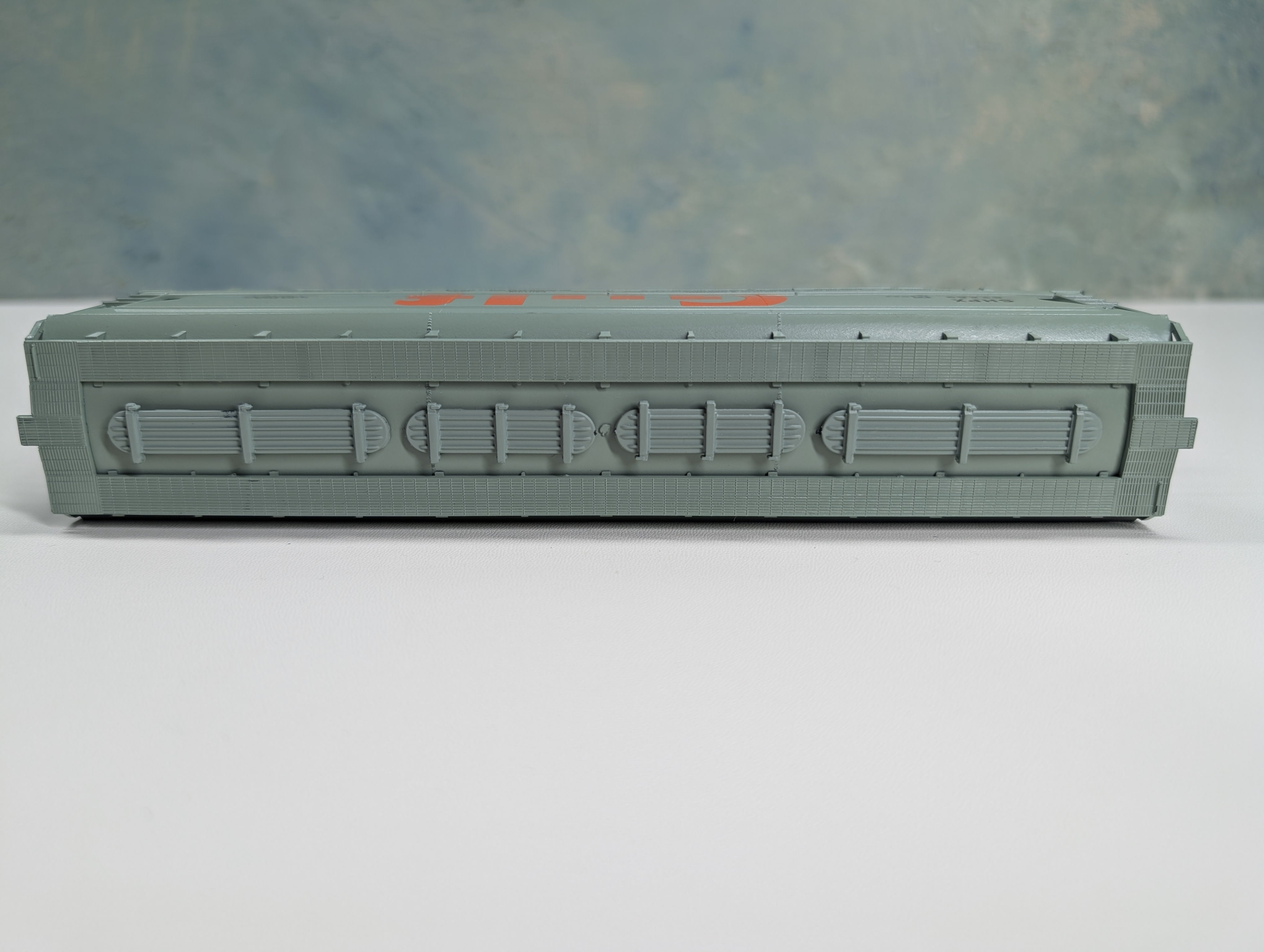 USED Athearn HO Scale ACF Centerflow Covered Hopper GULF SHPX #52463