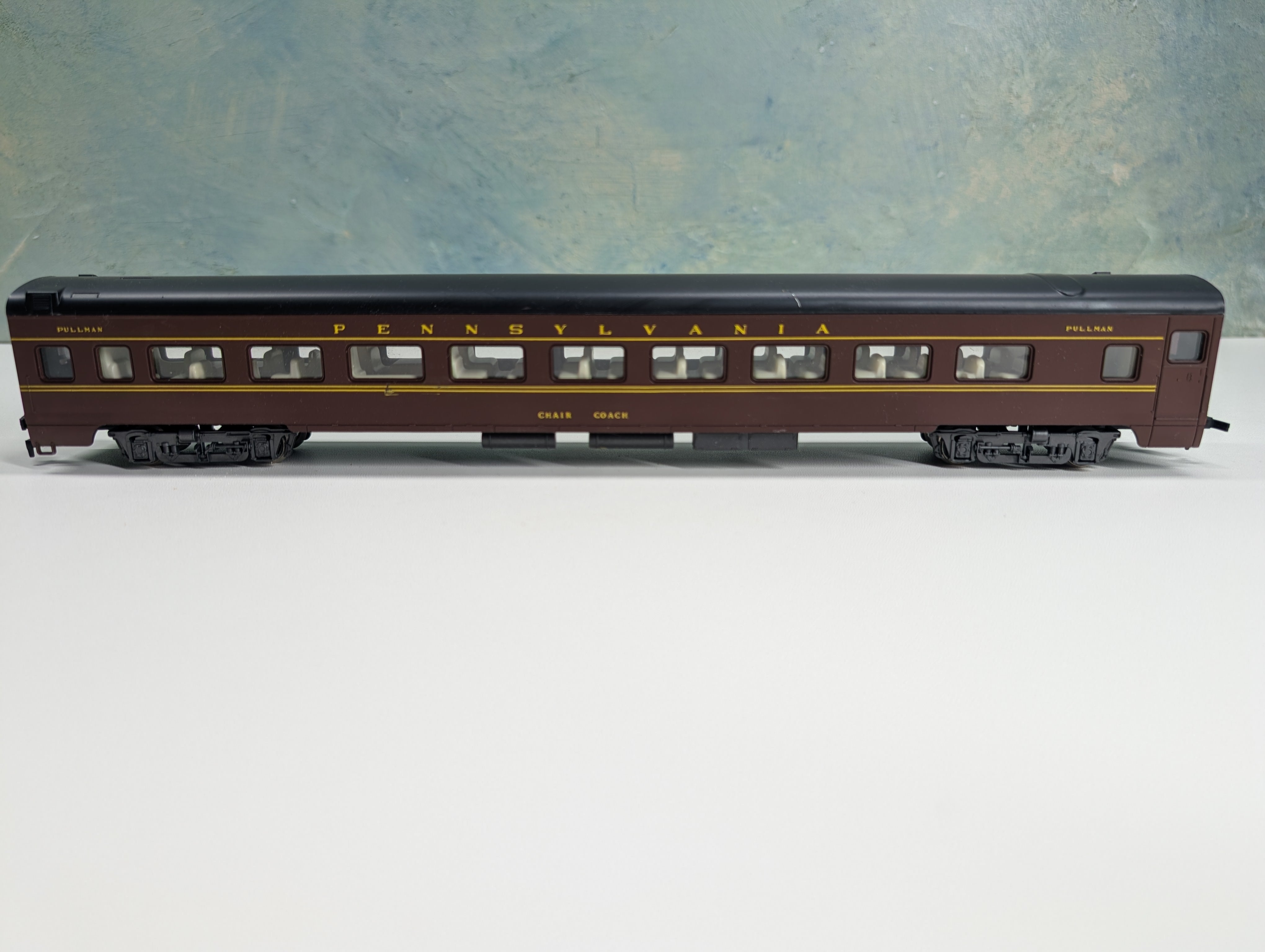 USED Rivarossi HO Scale Pullman Passenger Car Pennsylvania Chair Coach