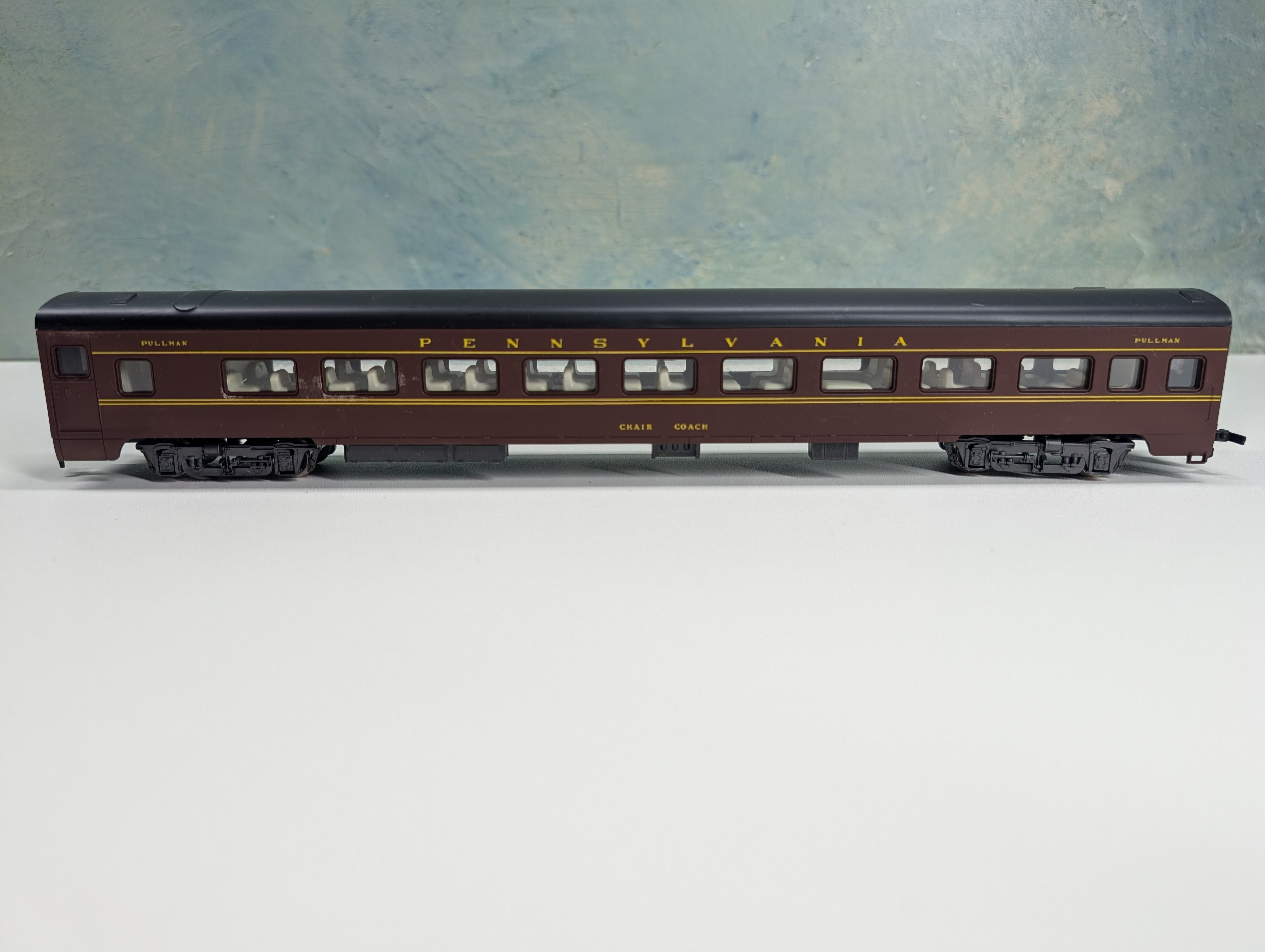 USED Rivarossi HO Scale Pullman Passenger Car Pennsylvania Chair Coach