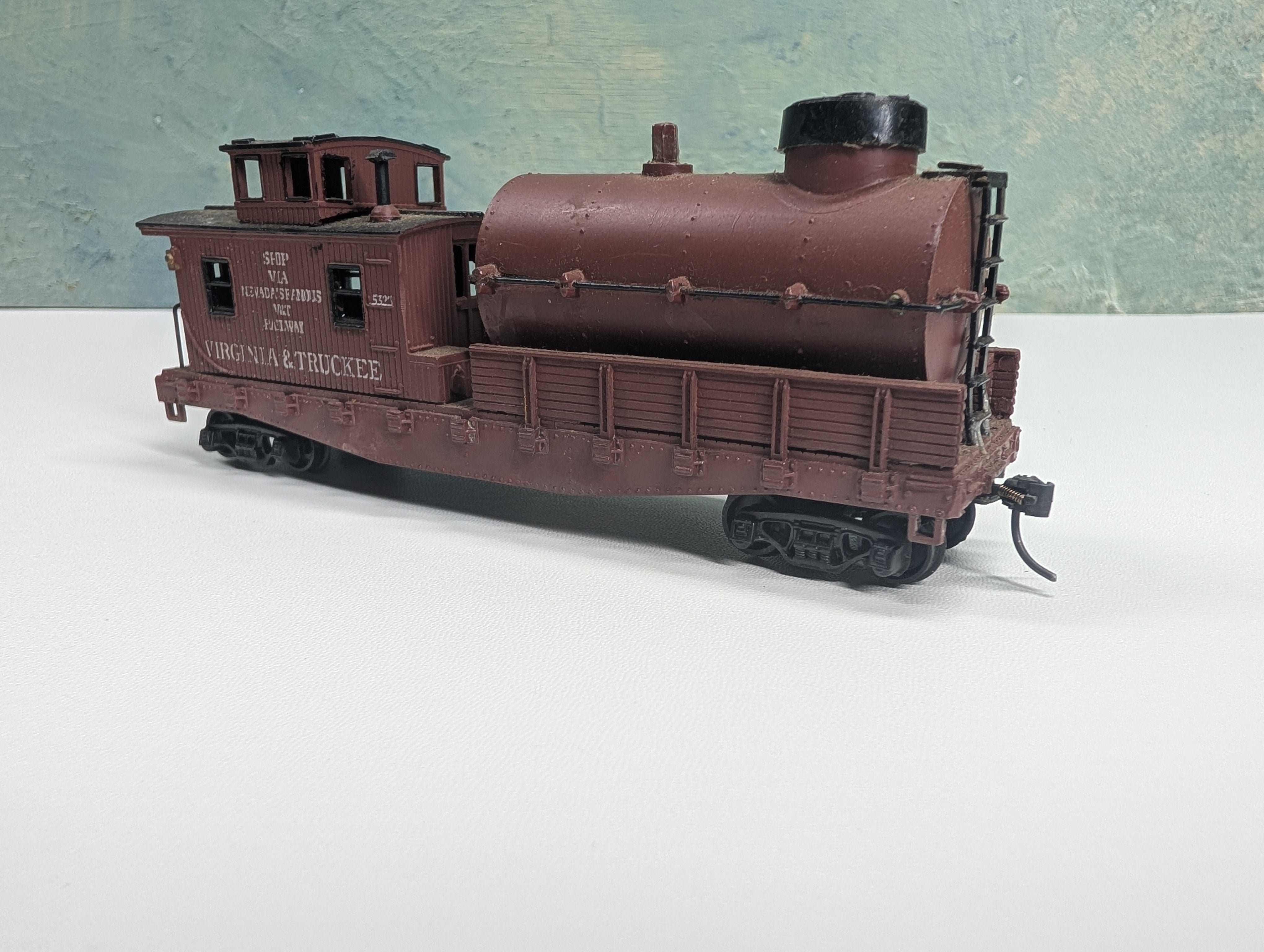 USED HO Scale Track Cleaning Tank Car Virginia and Truckee V&T #5232