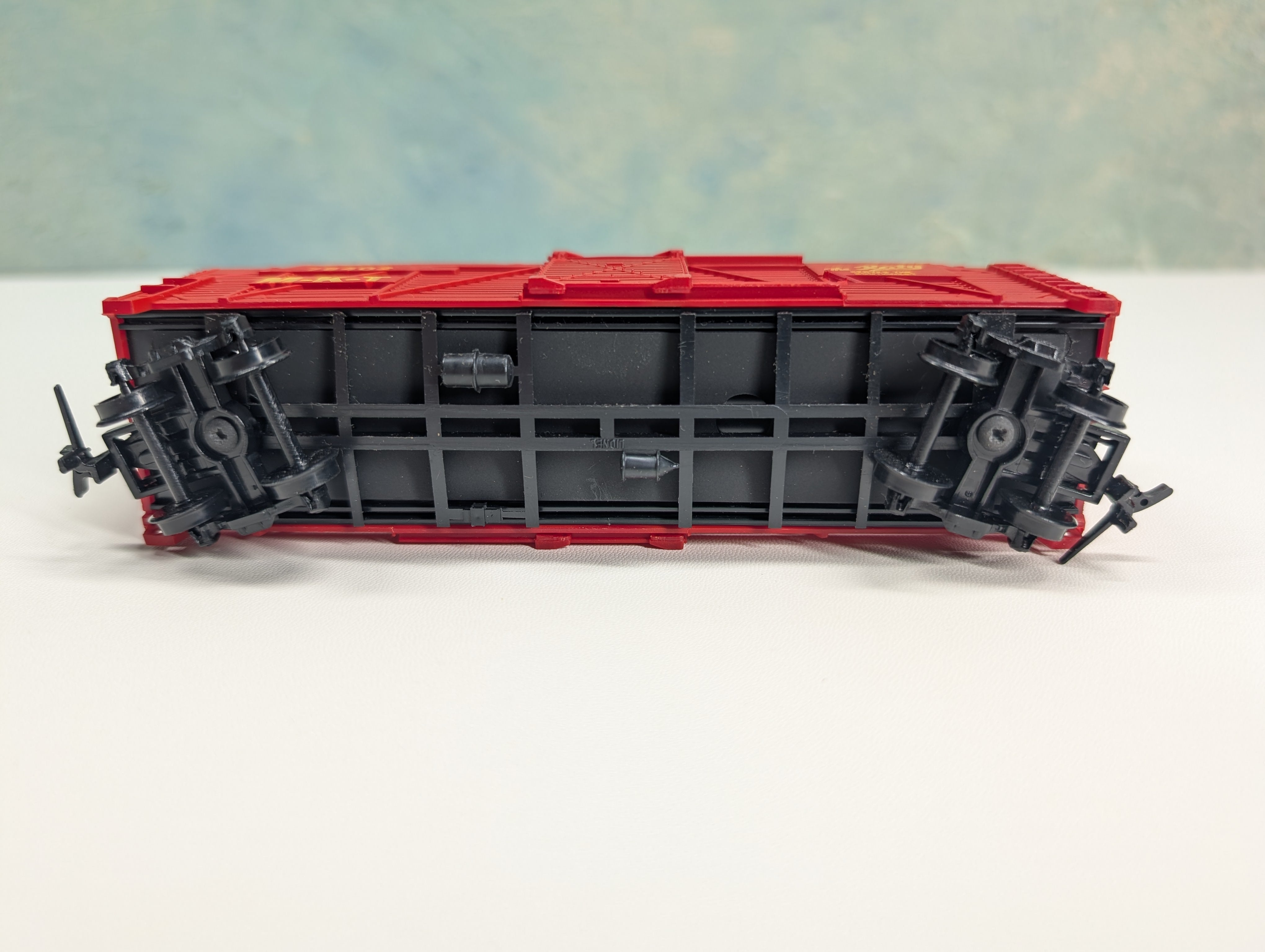 USED Lionel HO Scale Stock Car MKT #78402