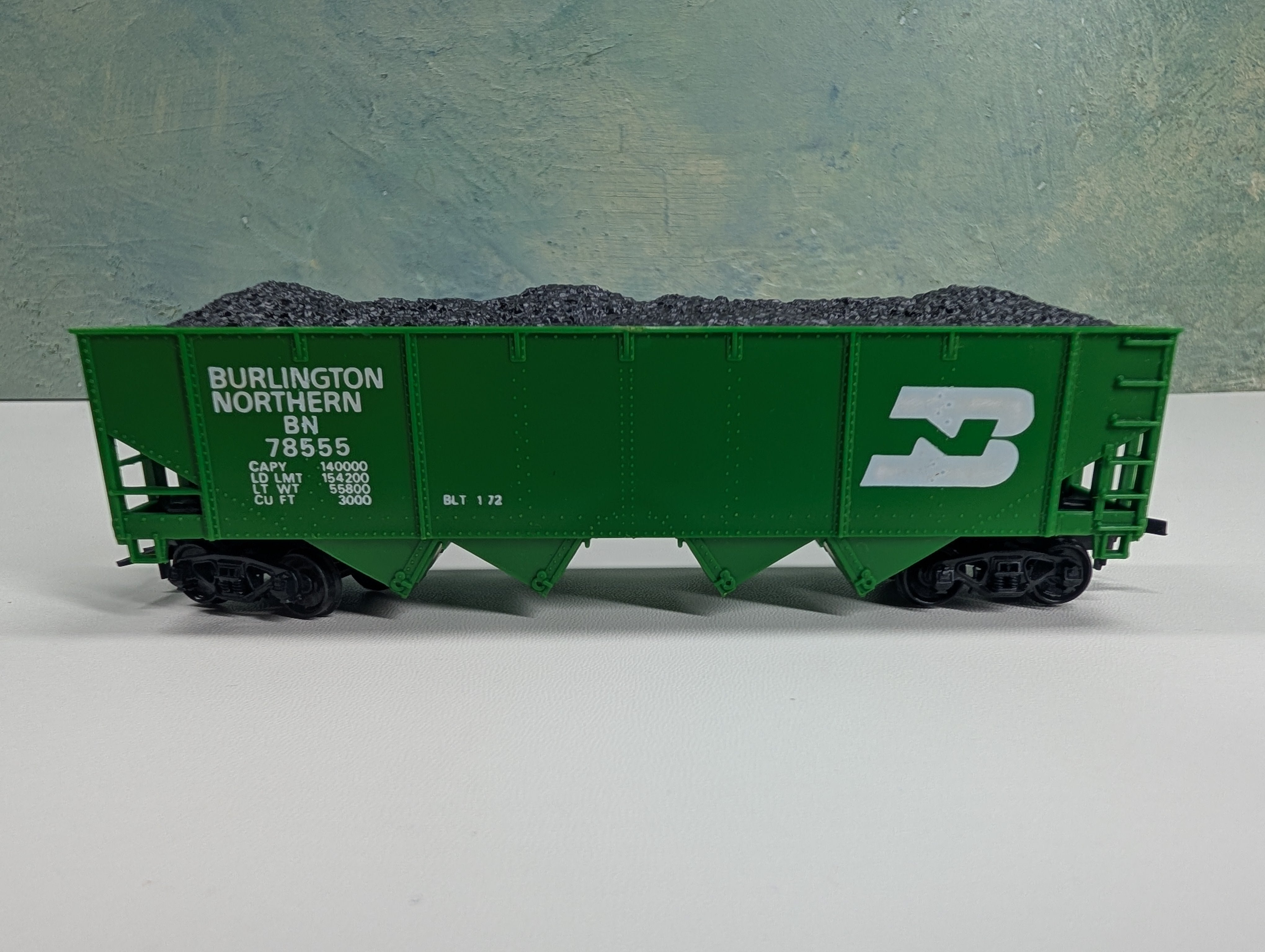 USED Lionel HO Scale 4 Bay Hopper Burlington Northern BN #78555