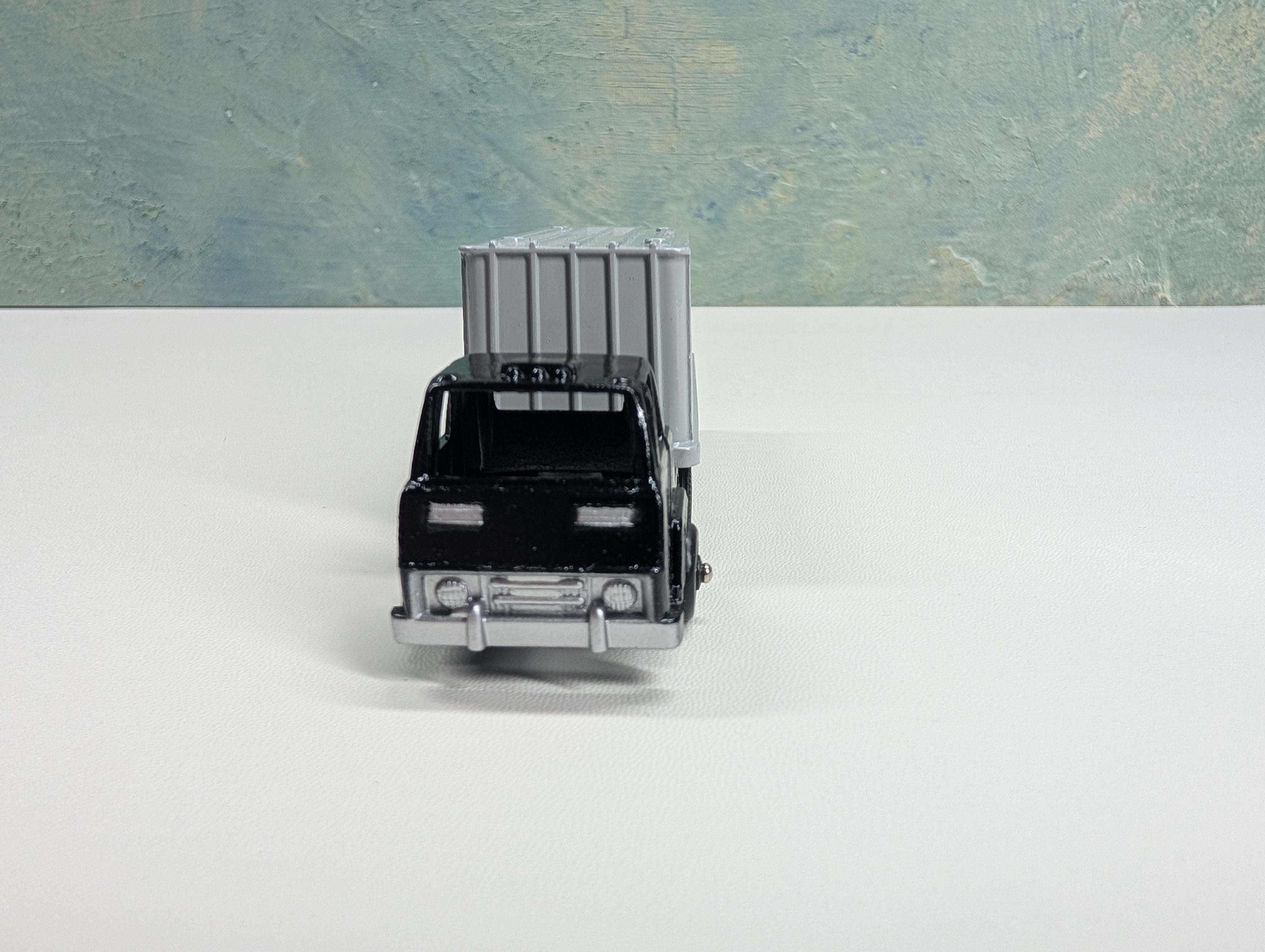 USED Lionel HO Scale Metal Trailer and Cab Norfolk & Western