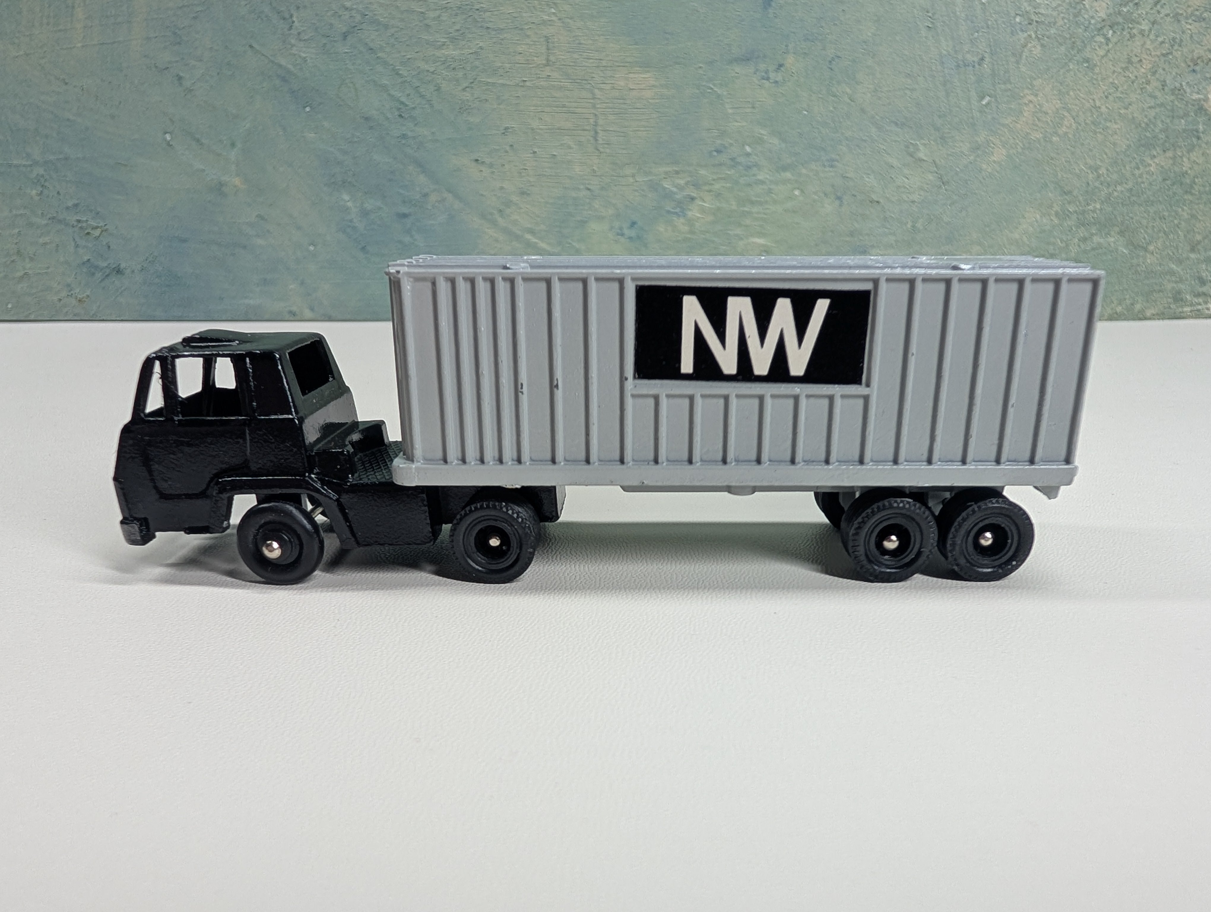USED Lionel HO Scale Metal Trailer and Cab Norfolk & Western