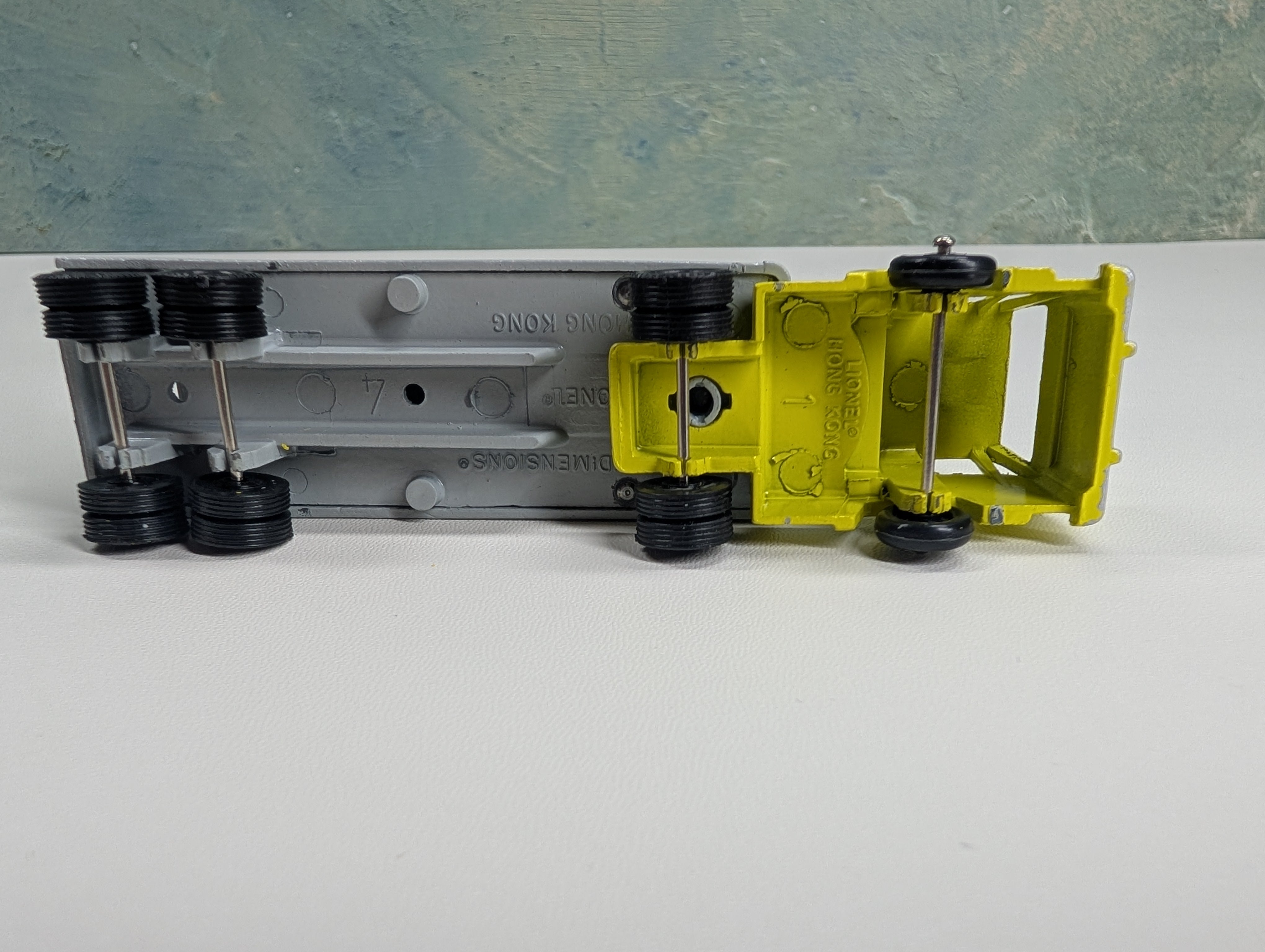 USED Lionel HO Scale Metal Trailer and Cab Union Pacific