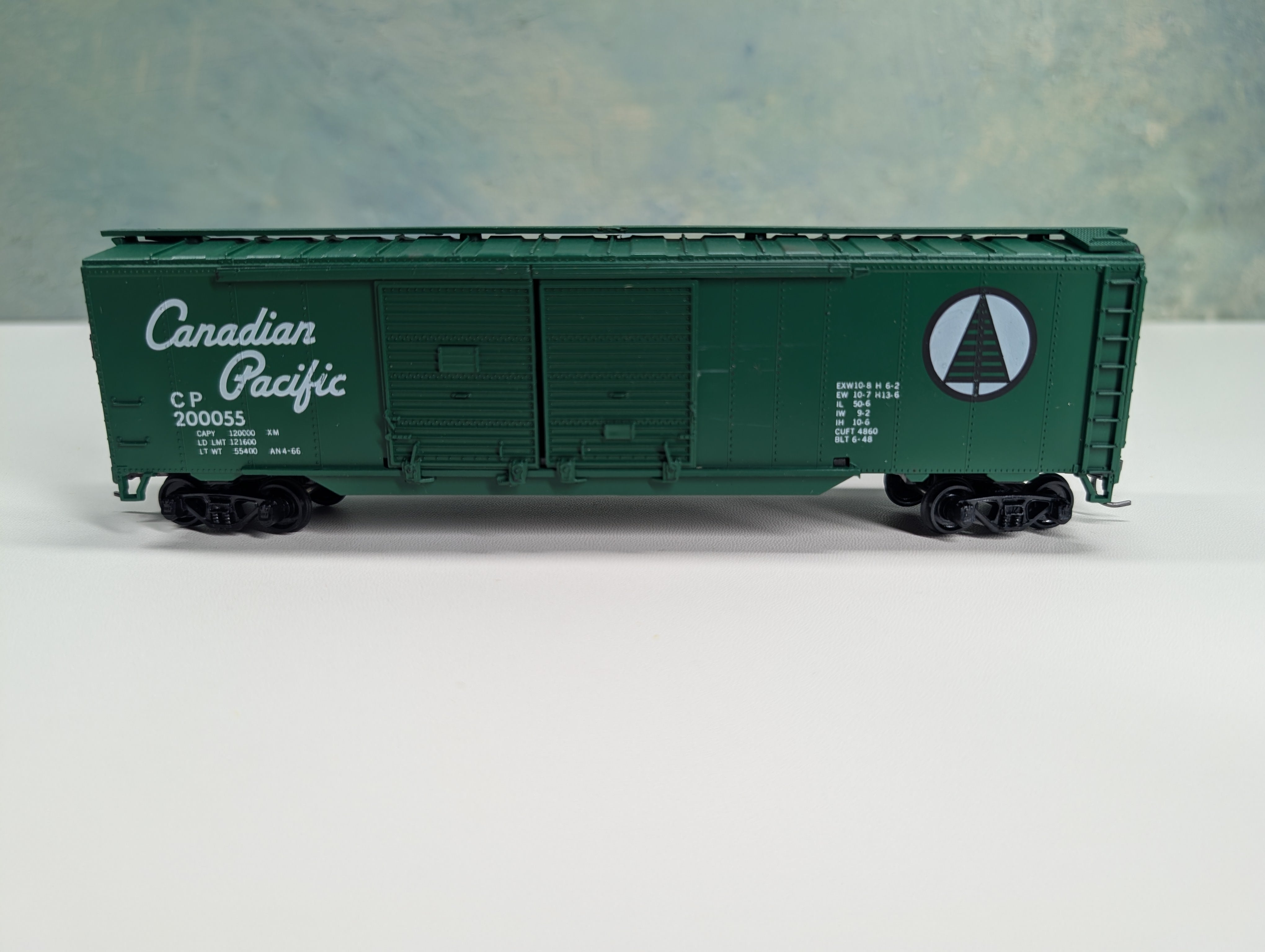 USED Athearn HO Scale 50' DD Box Car Canadian Pacific CP #200055 Bev-Bel