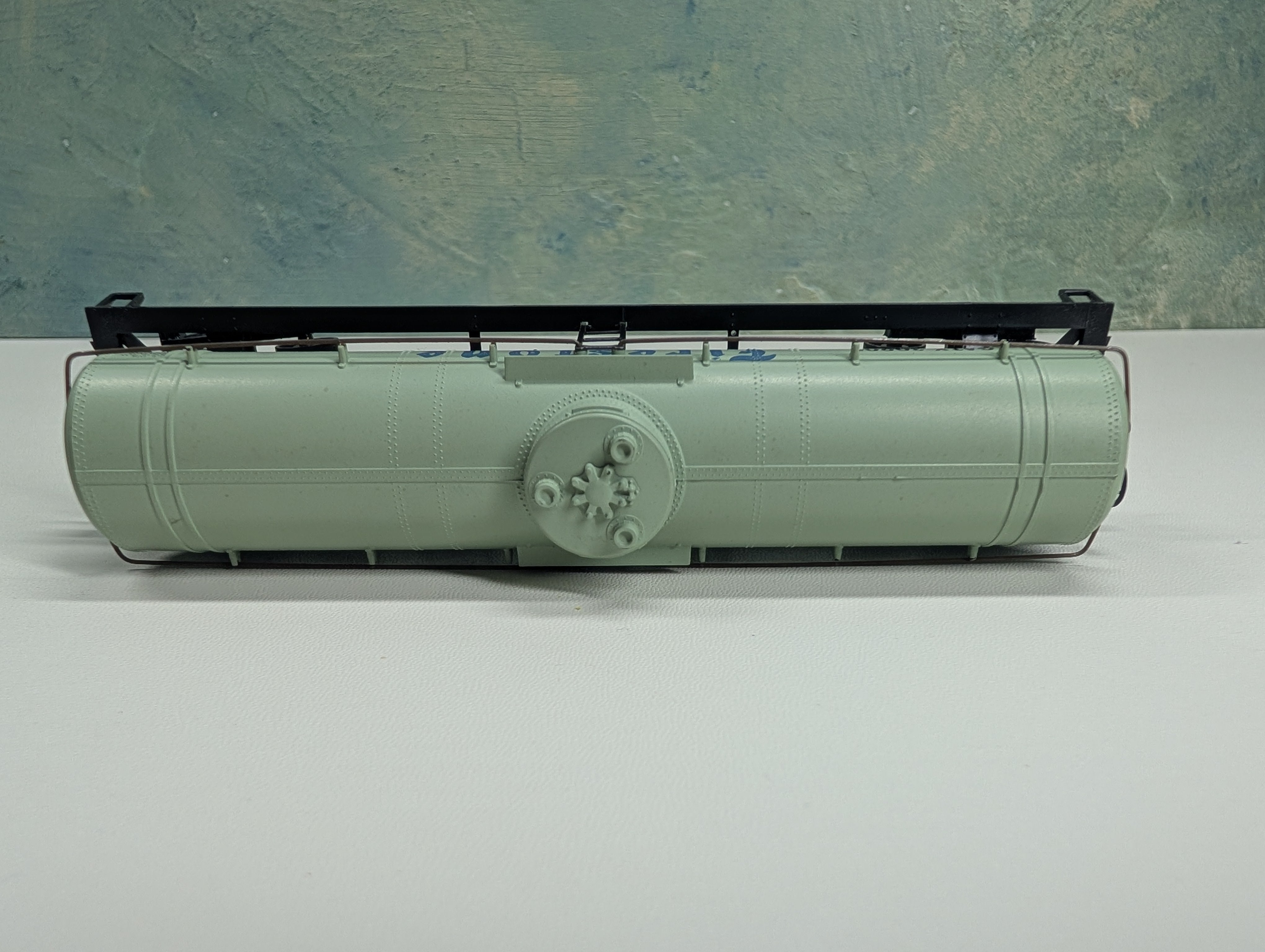 USED Athearn HO Scale Single Dome Tank Car Firestone GATX #30902