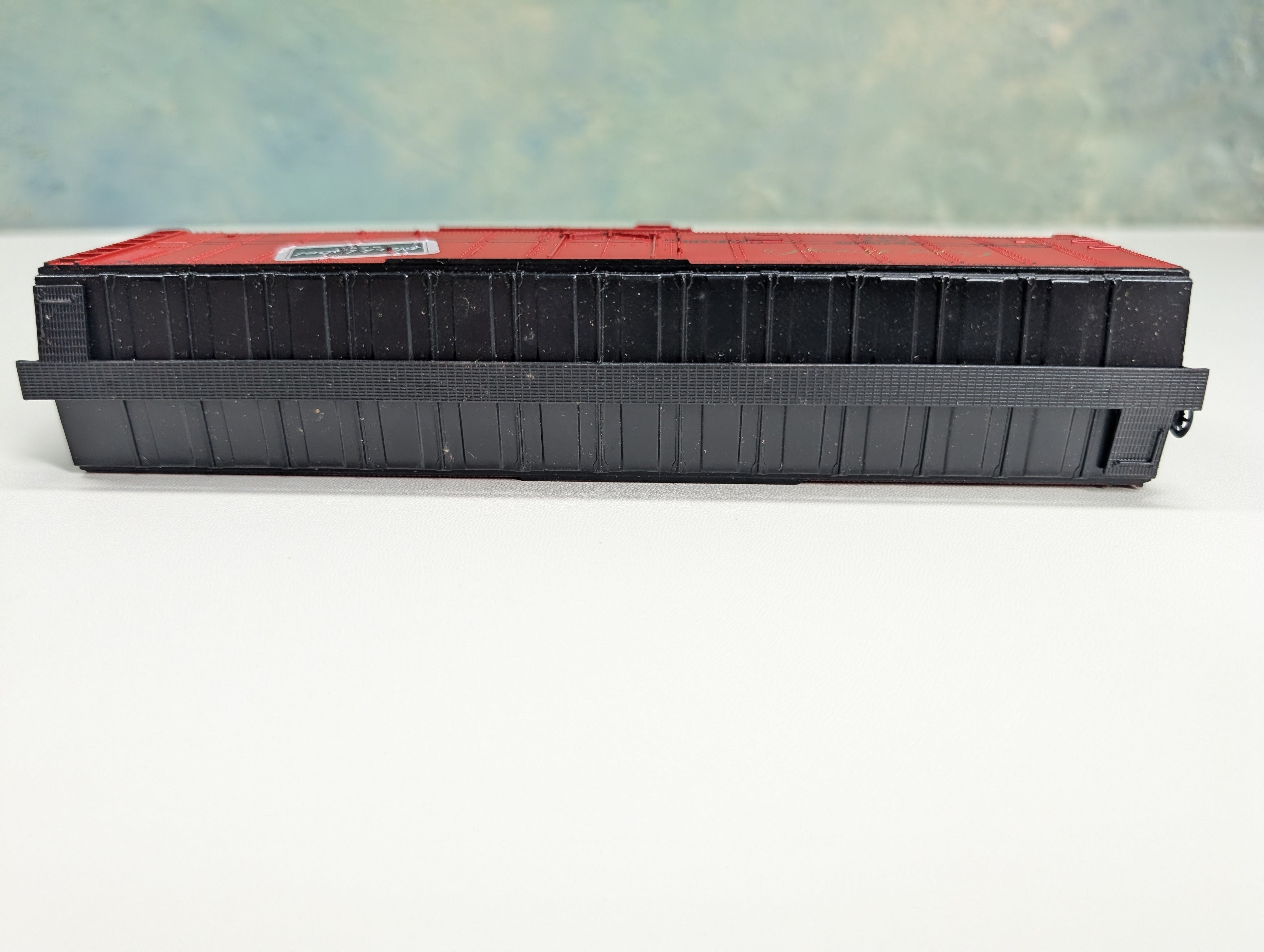 USED Athearn HO Scale 50' Billboard Beer Car Black Label Beer CBX #13656