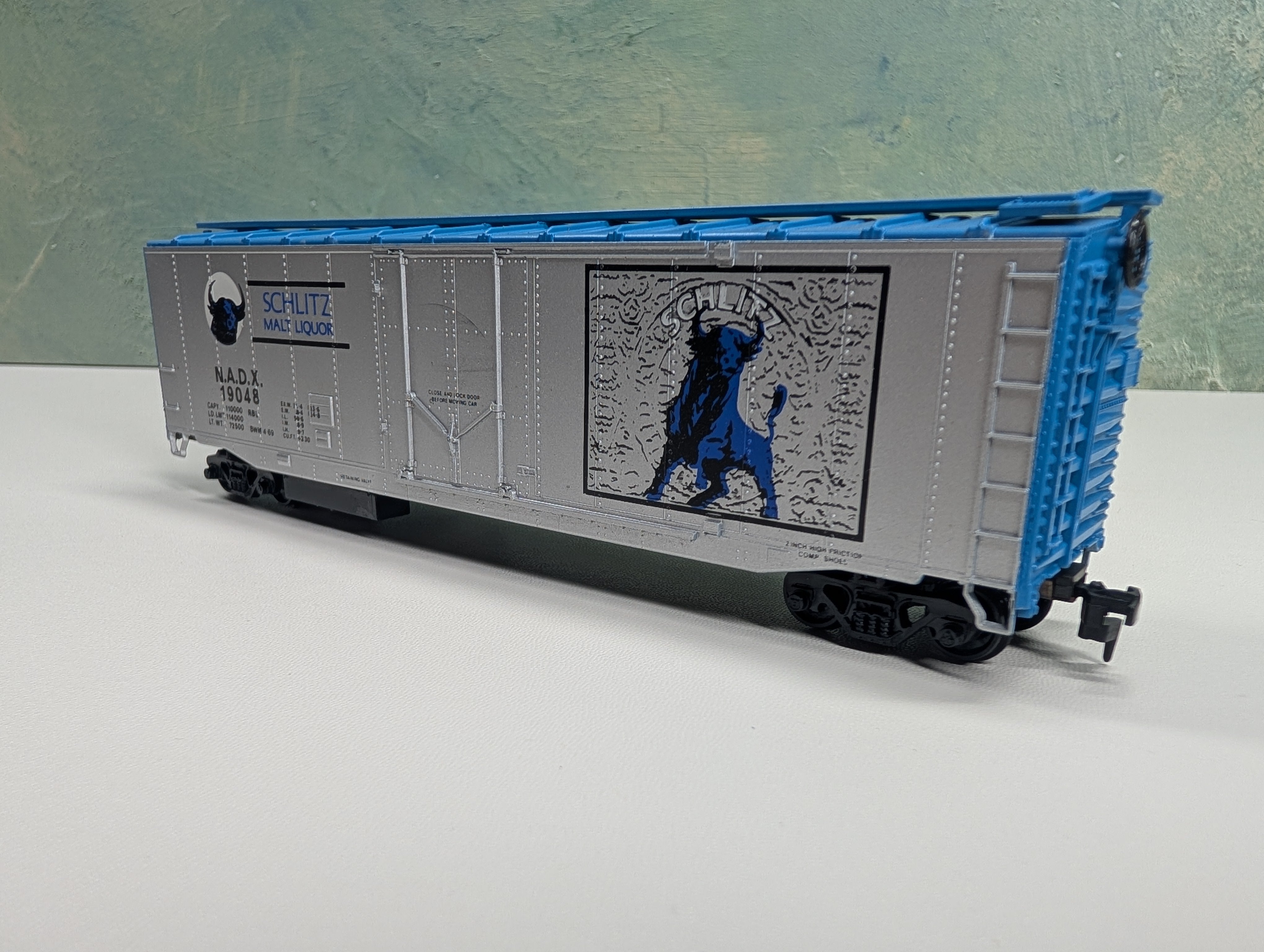 USED Athearn HO Scale 50' Billboard Beer Car Schlitz Malt Liquor NADX #19048