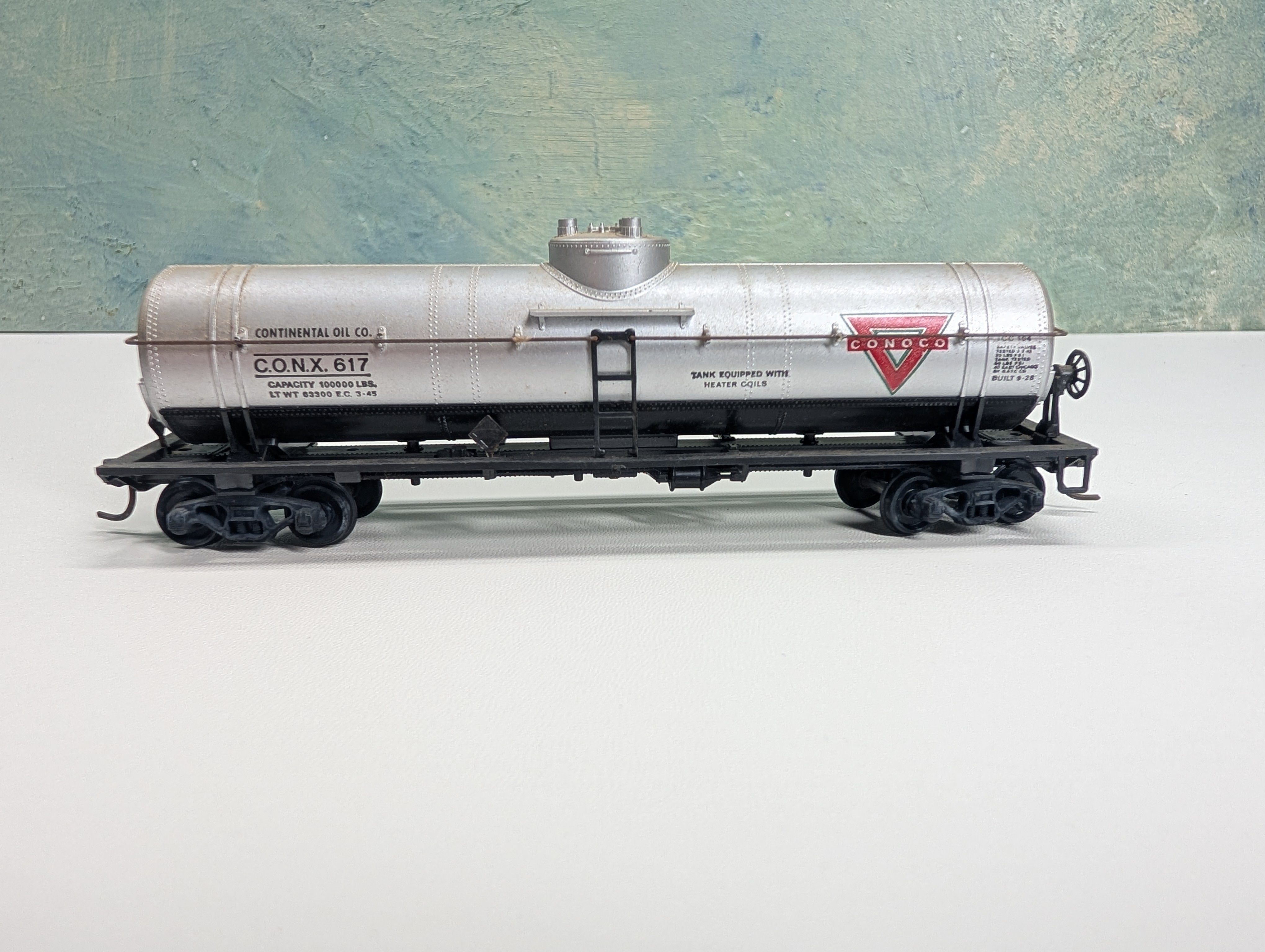 USED Athearn HO Scale Single Dome Tank Car Conoco CONX #617